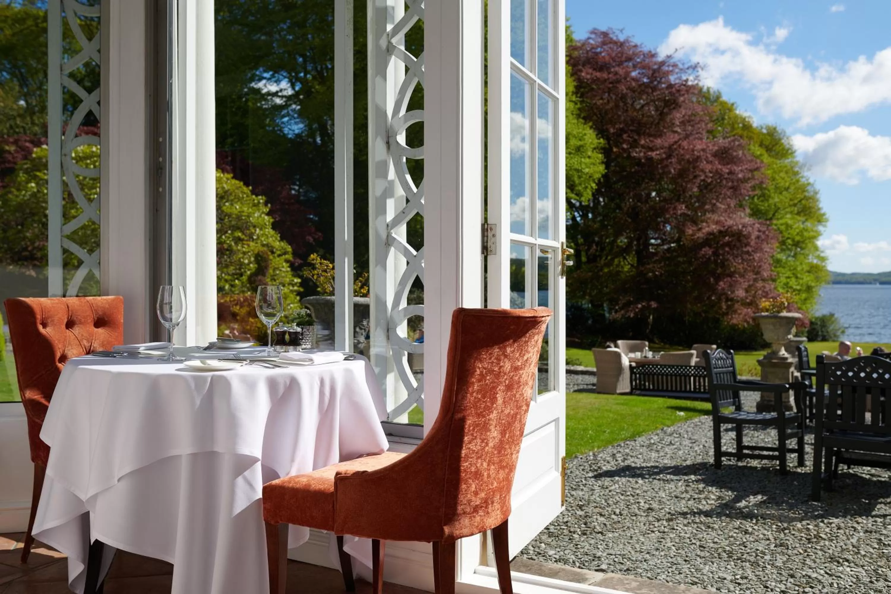 Restaurant/places to eat in Storrs Hall Hotel on the shore of Lake Windermere