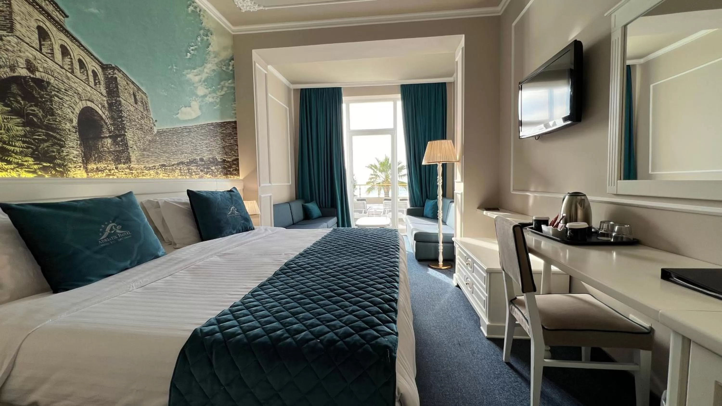 Bed in Adriatik Hotel, BW Premier Collection