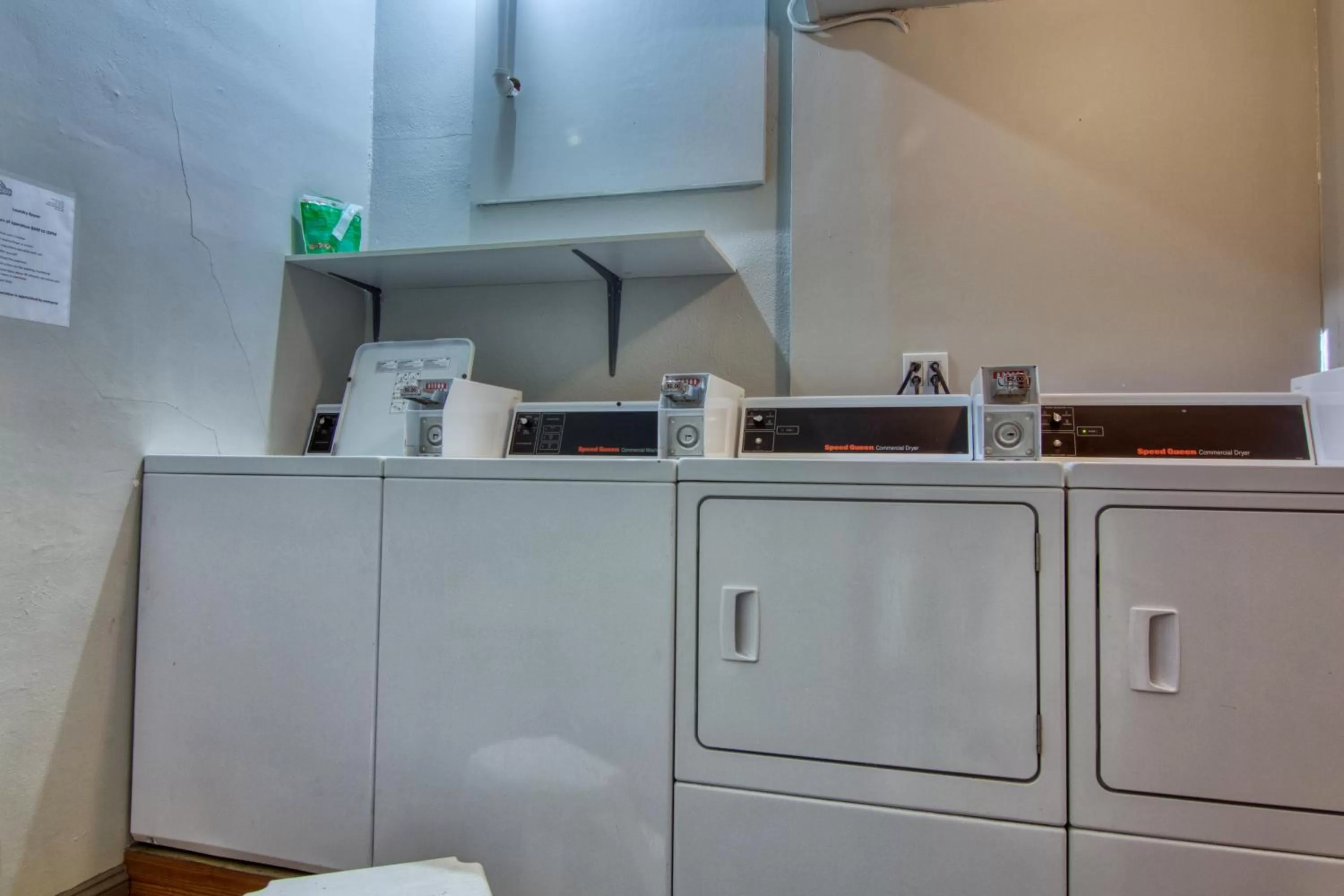 laundry in The Baker Hotel