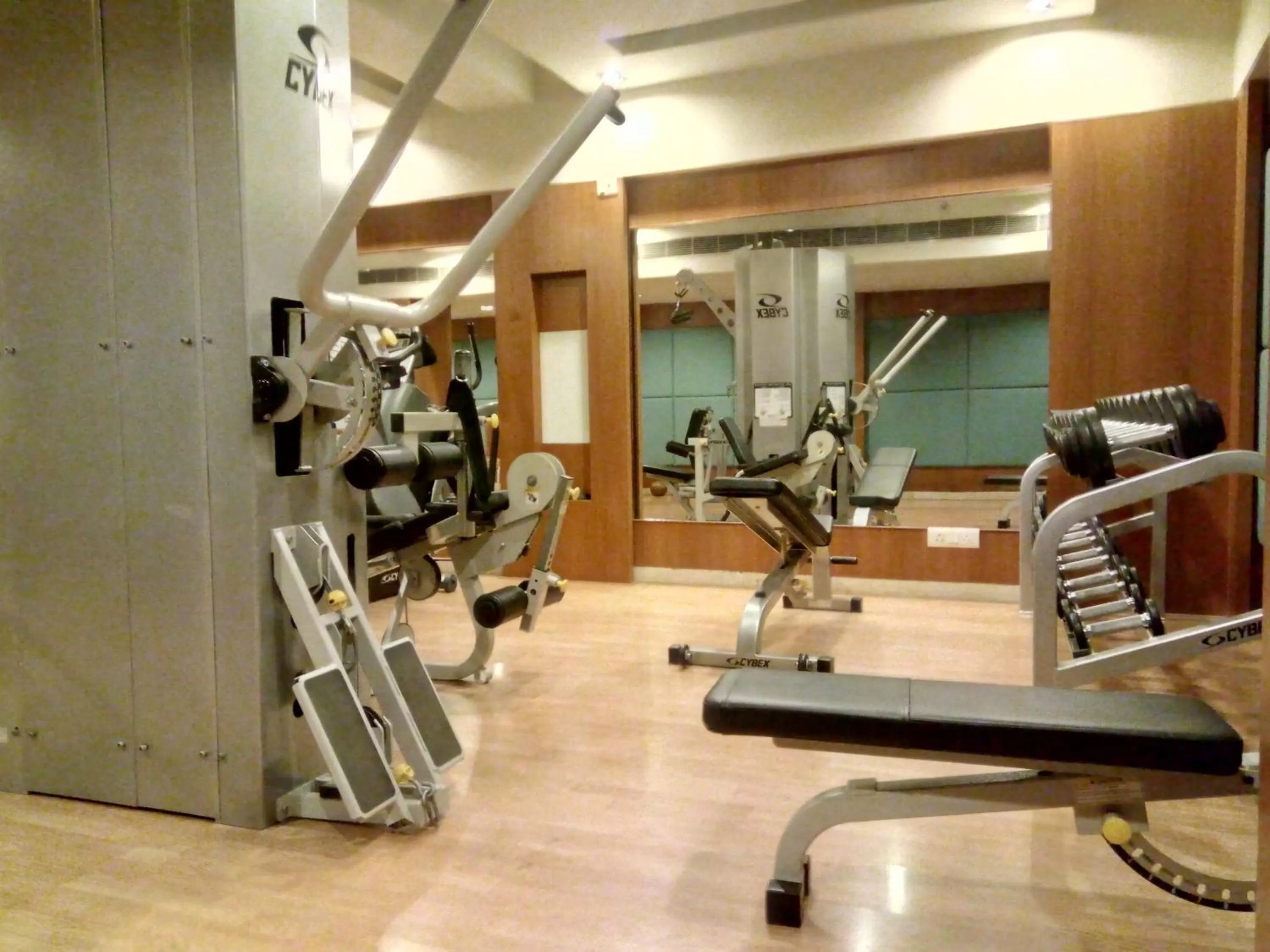 Fitness centre/facilities in Hampshire Plaza