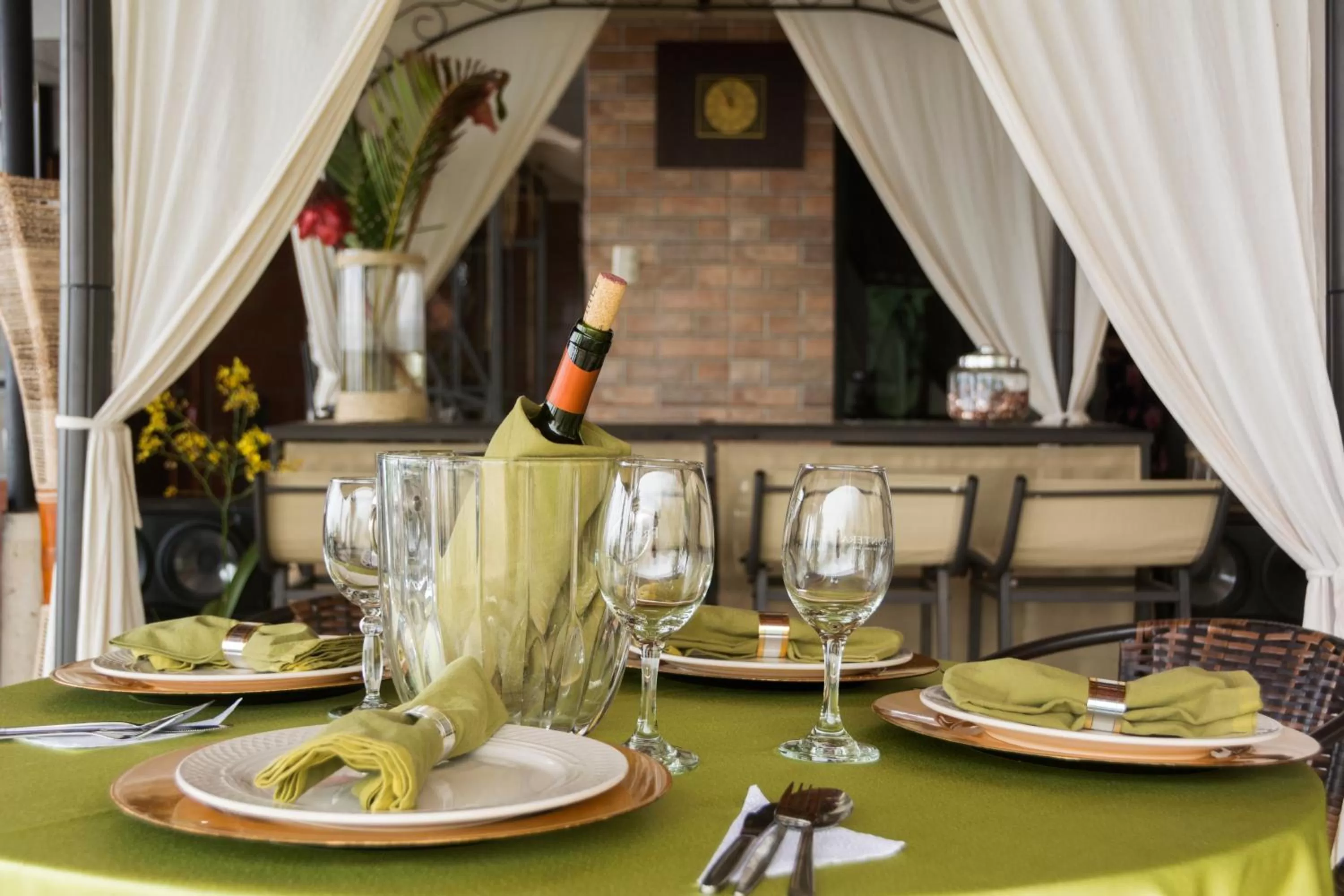 Restaurant/Places to Eat in Hosteria Florecer