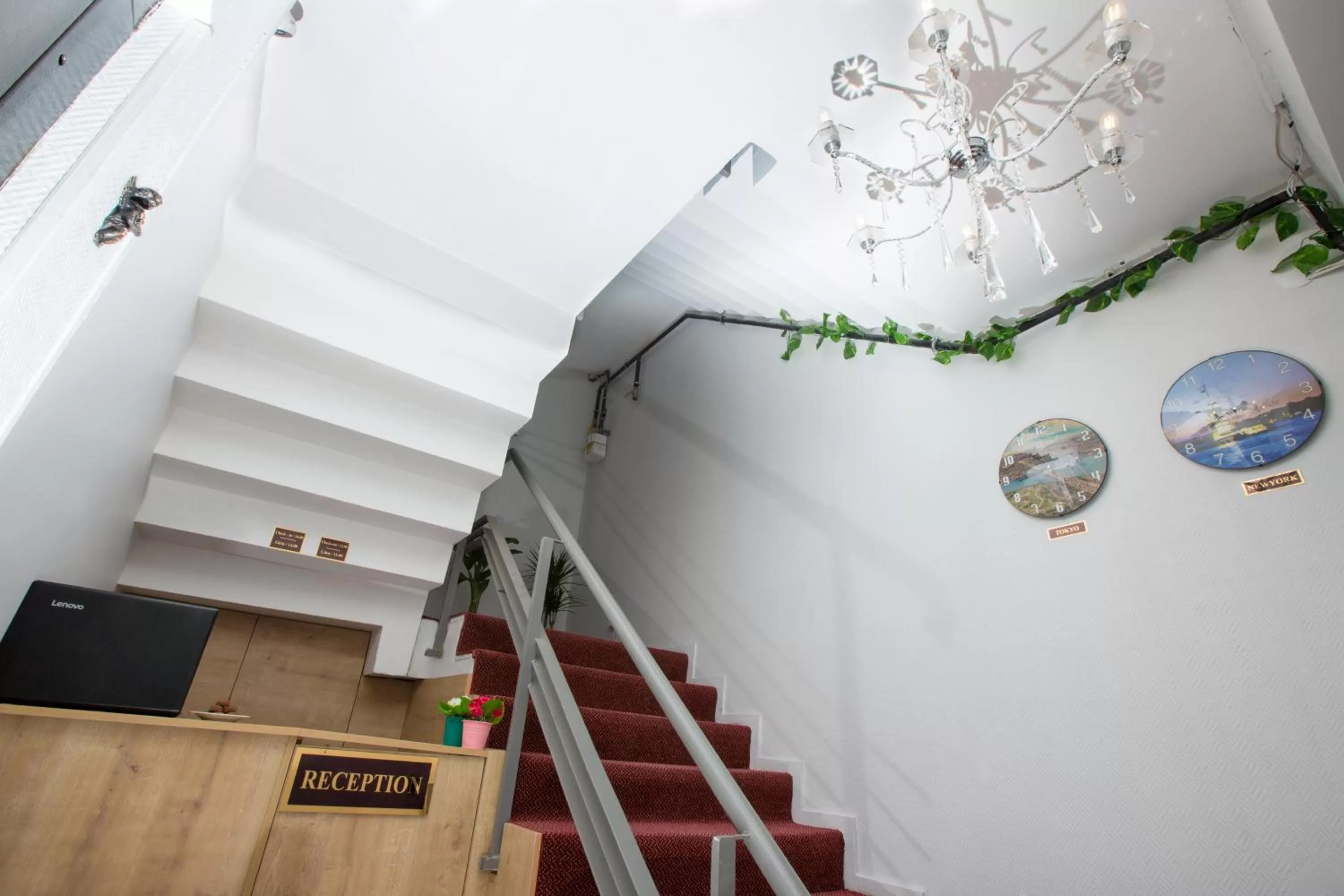 Seating area in Golden Street Hotel