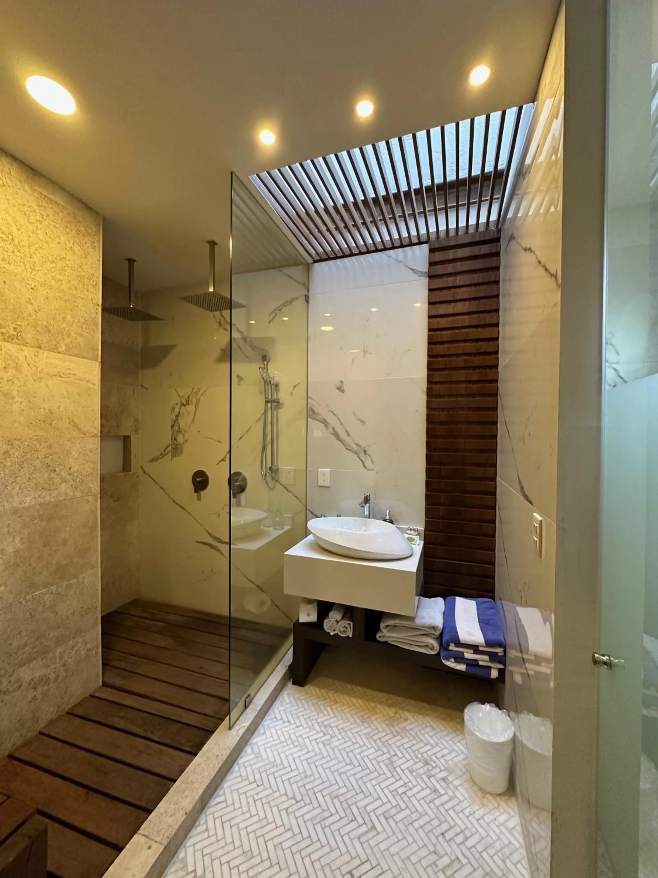 Hotel Lindo Ajijic Bed & Breakfast