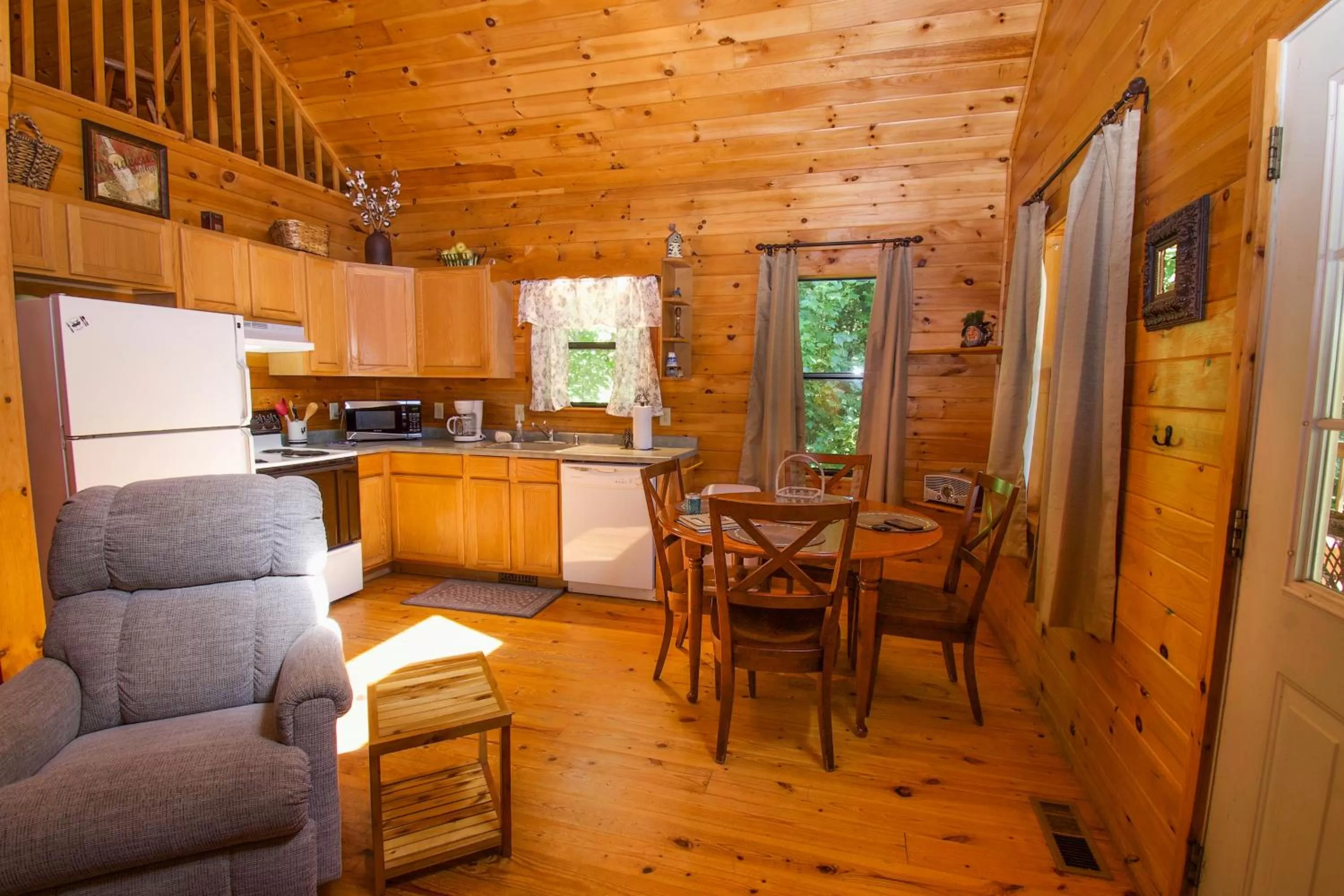 Kitchen or kitchenette in Paradise Hills, Winery Resort & Spa