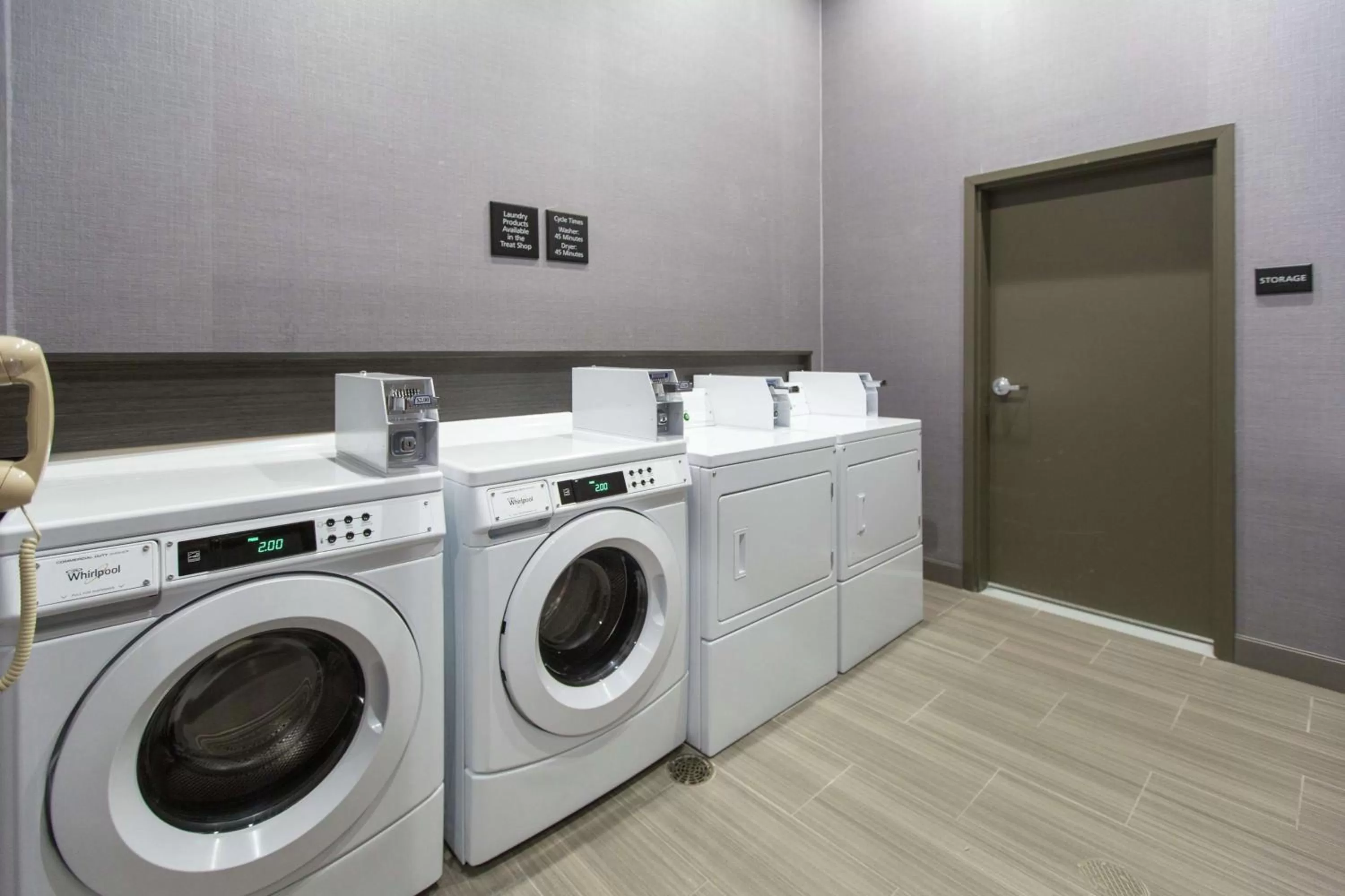 Property building in Hampton Inn & Suites Stroud