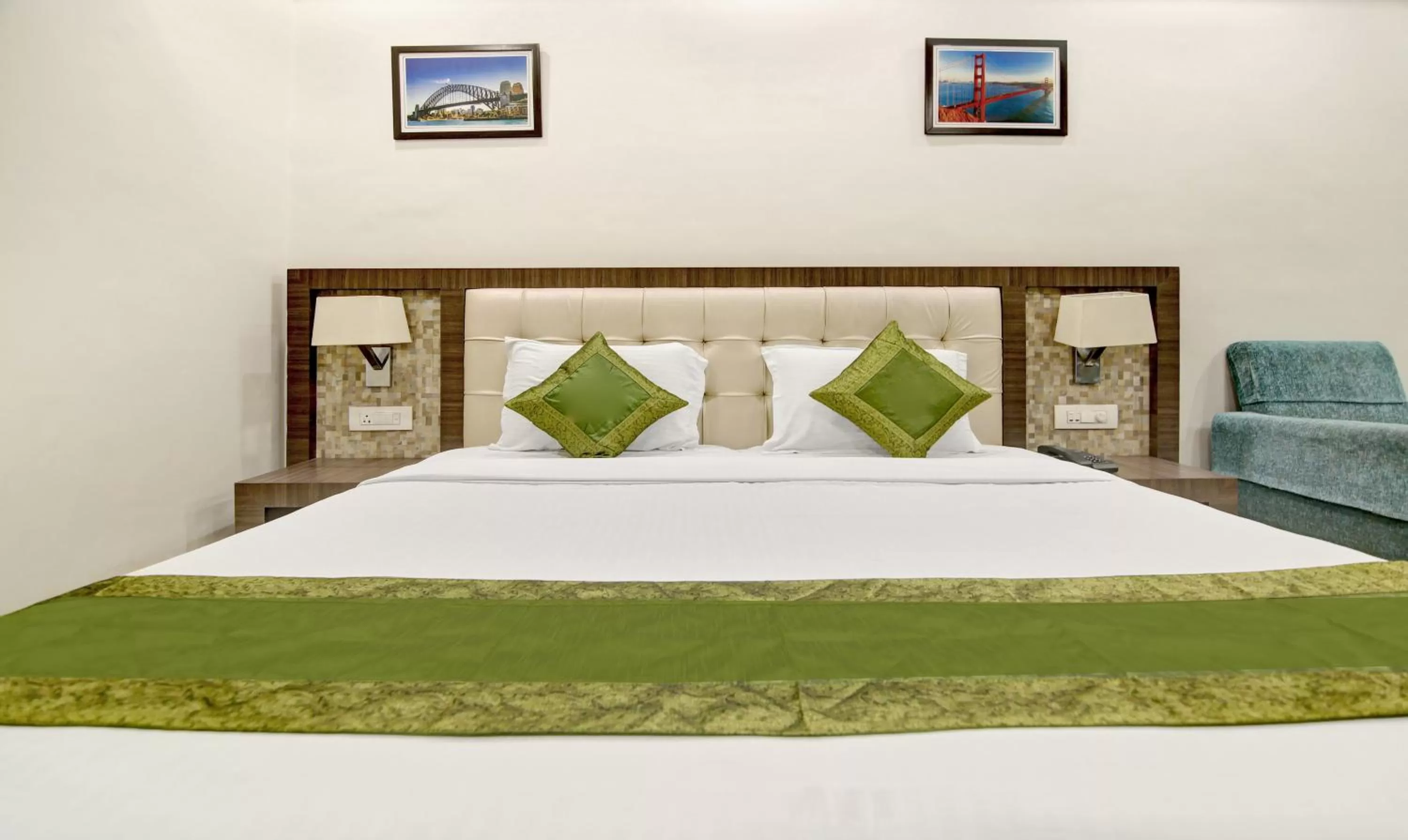 Bed in Itsy By Treebo - Solitaire