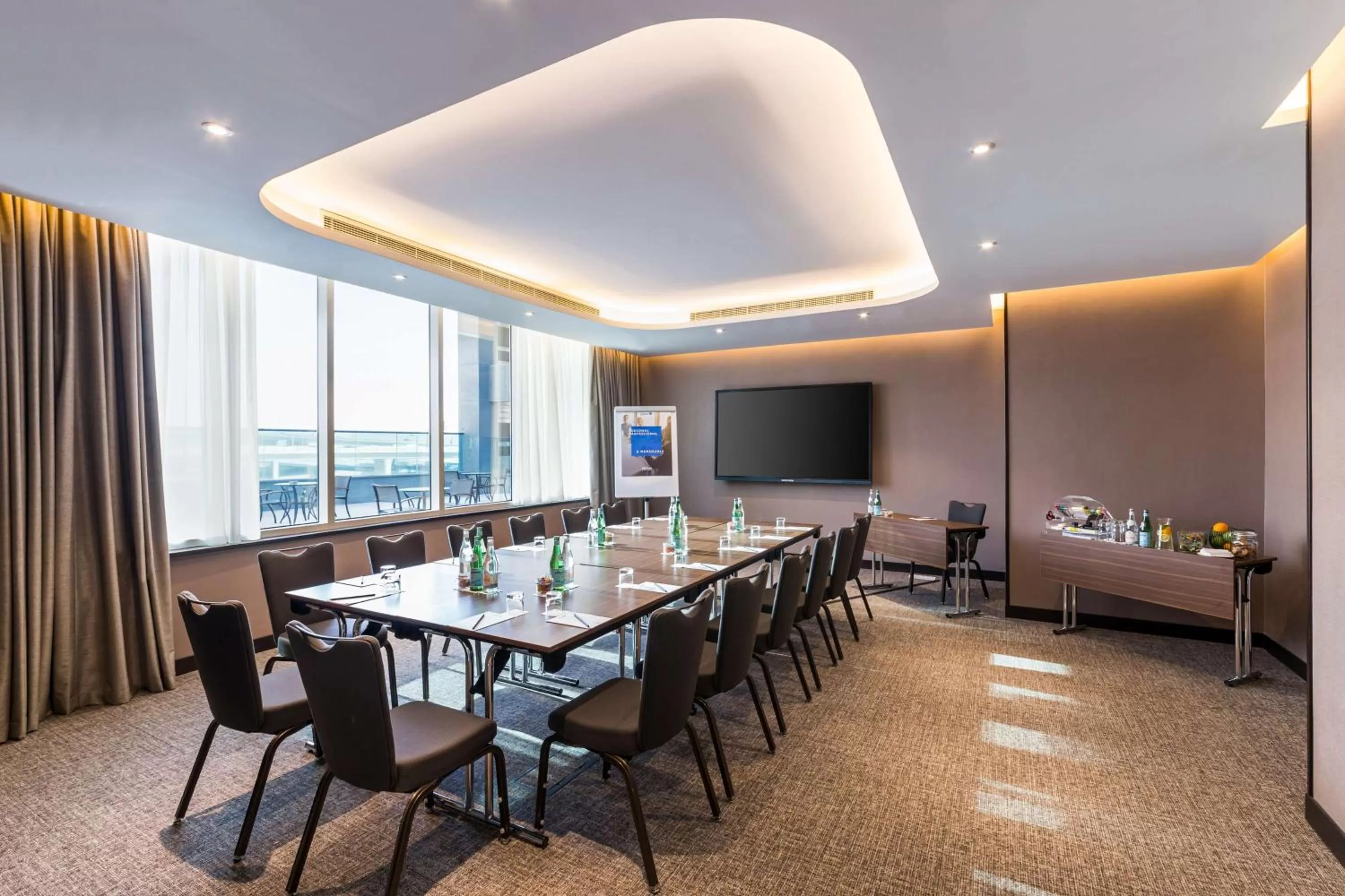 Business facilities in Radisson Blu Hotel, Dubai Canal View