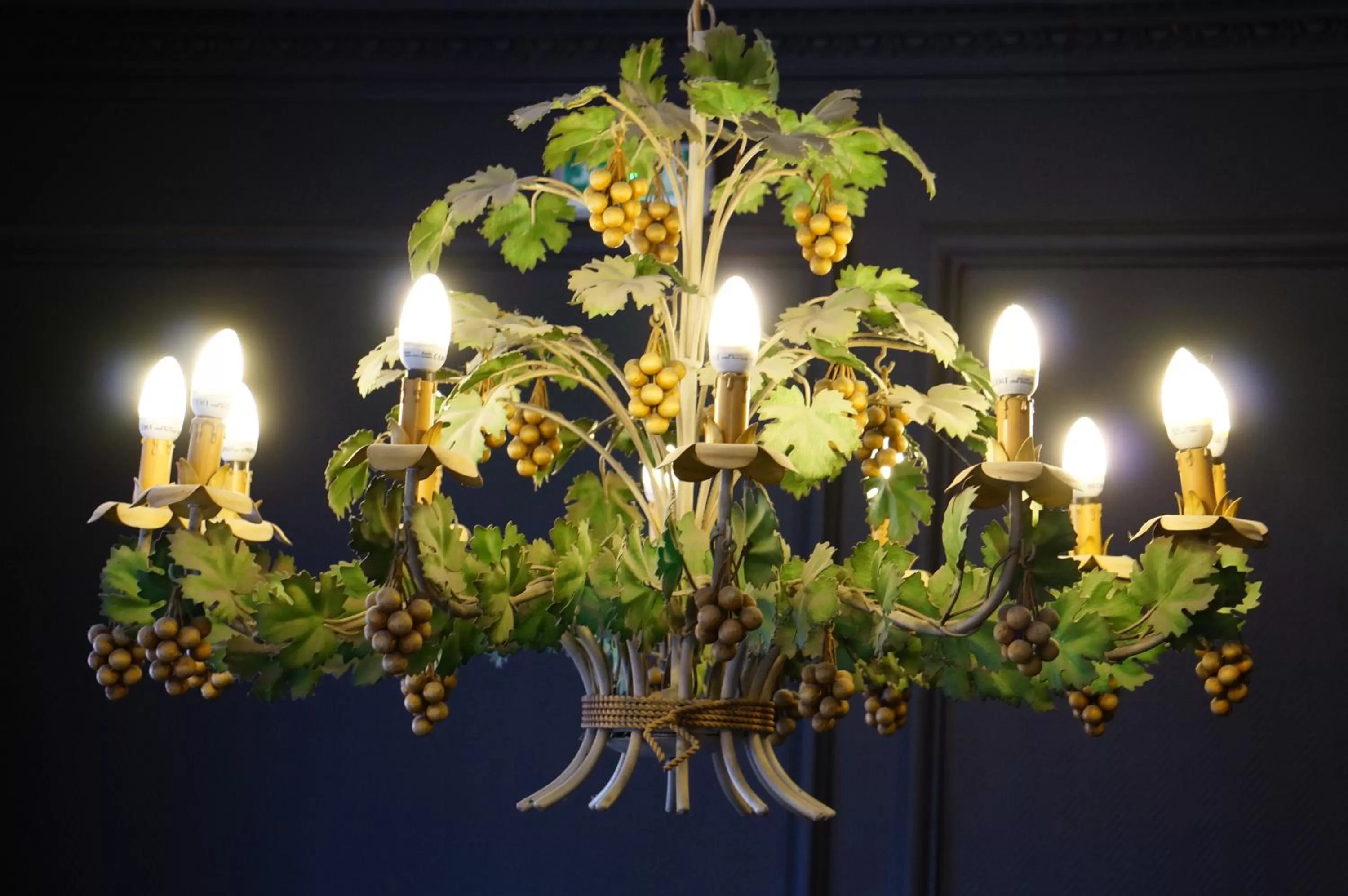 Decorative detail in LOGIS Hôtel de Bourgogne - Mâcon