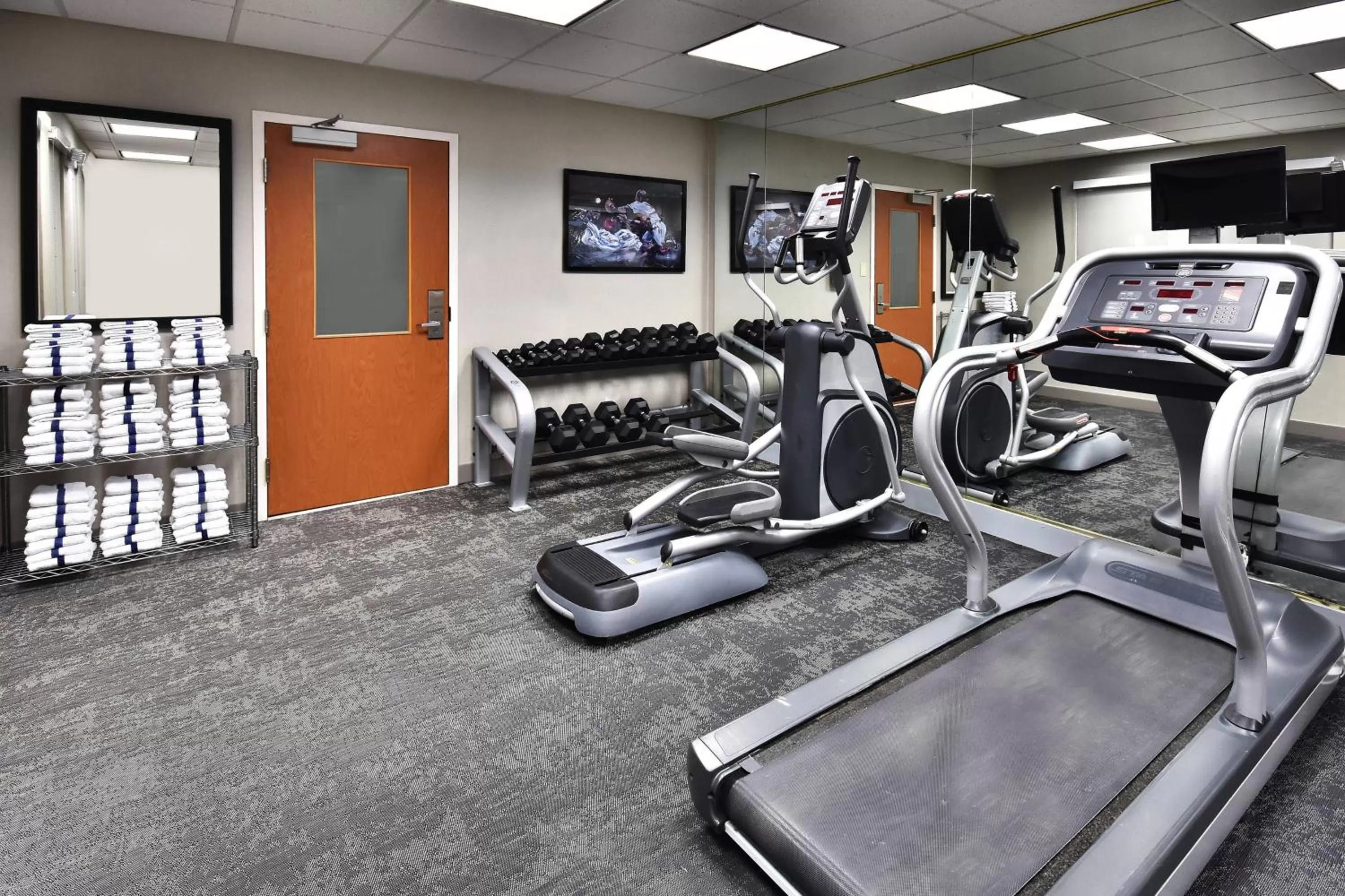 Fitness centre/facilities in Fairfield Inn & Suites by Marriott Richmond Innsbrook