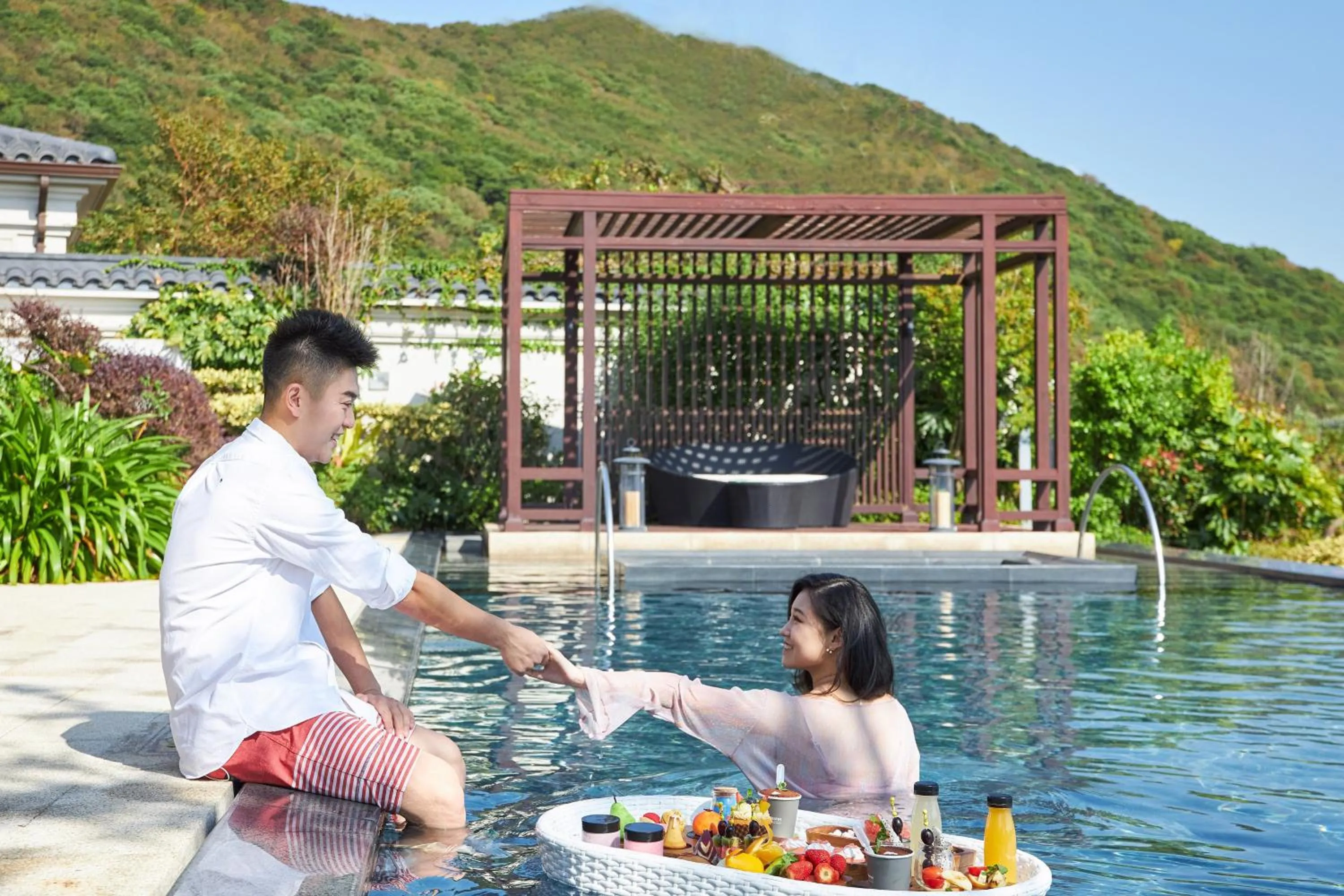 Swimming pool in The Westin Zhujiajian Resort, Zhoushan