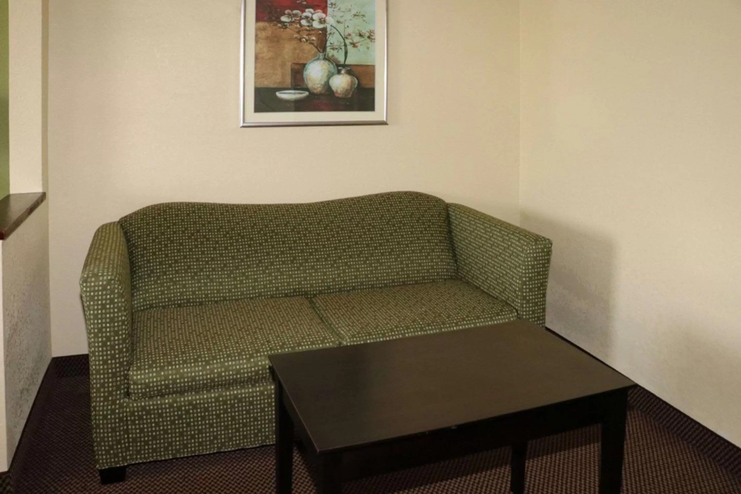 Photo of the whole room in Quality Inn Evansville Eastland Area