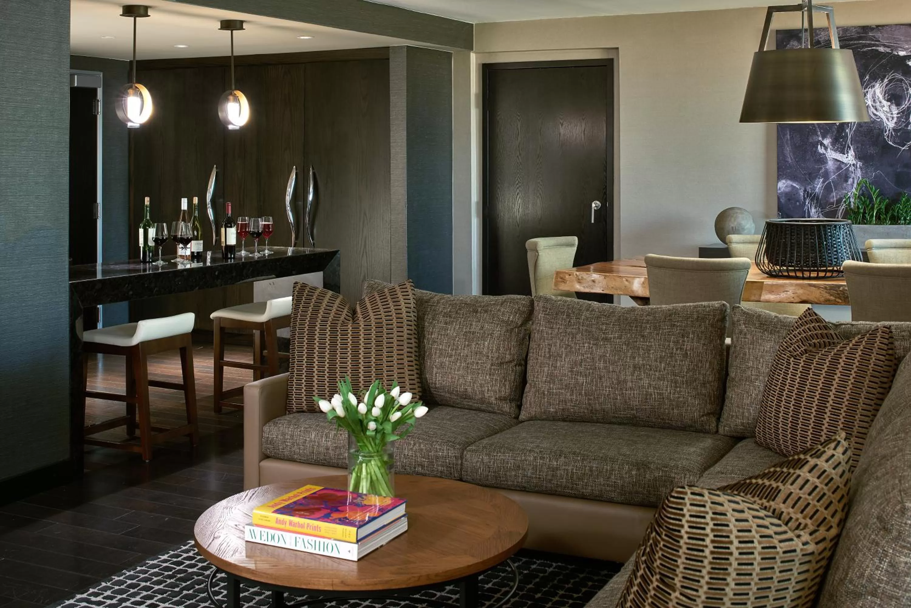 Living room in Revere Hotel Boston Common