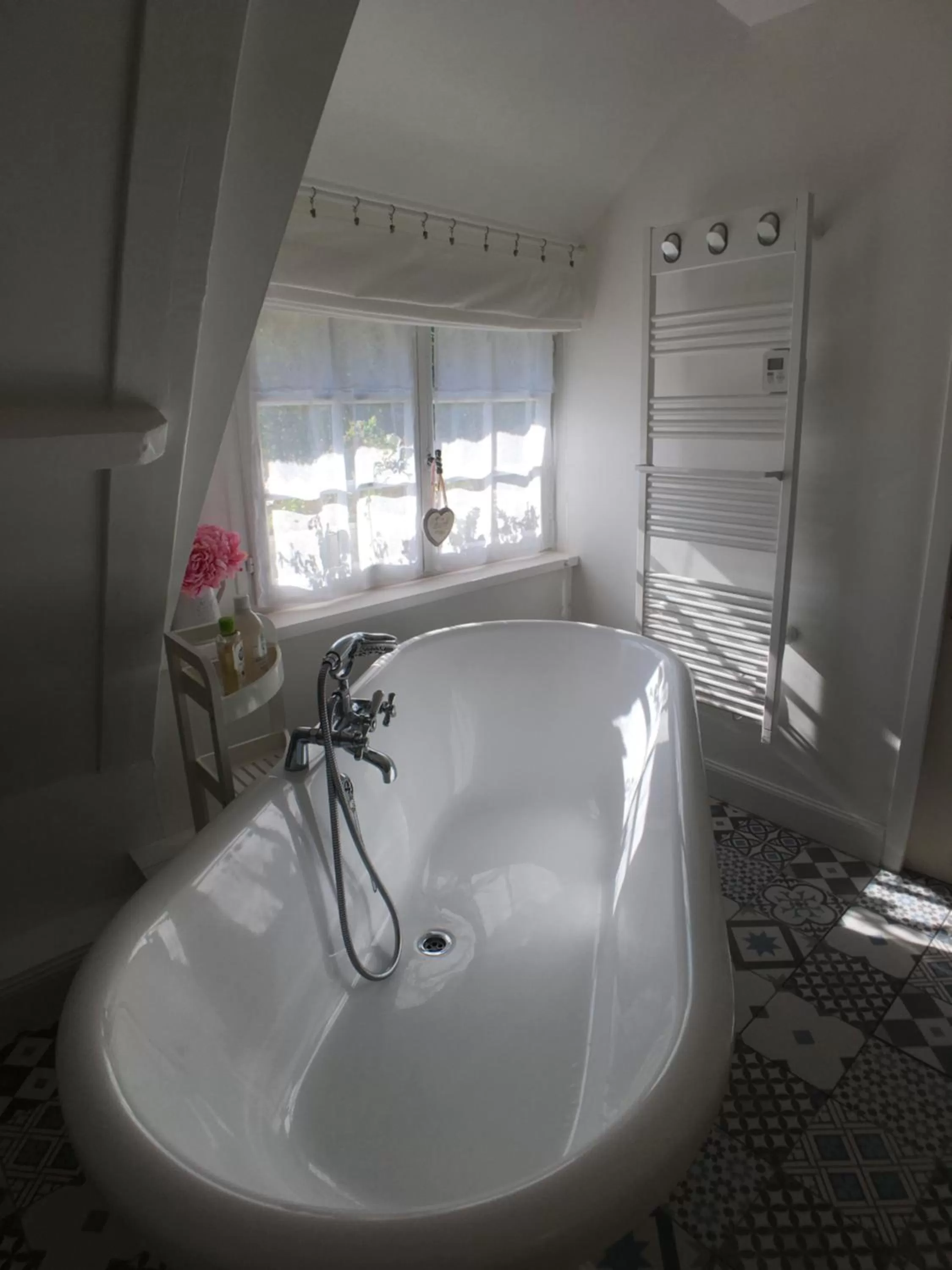 Bathroom in La Romance et la Romanesque