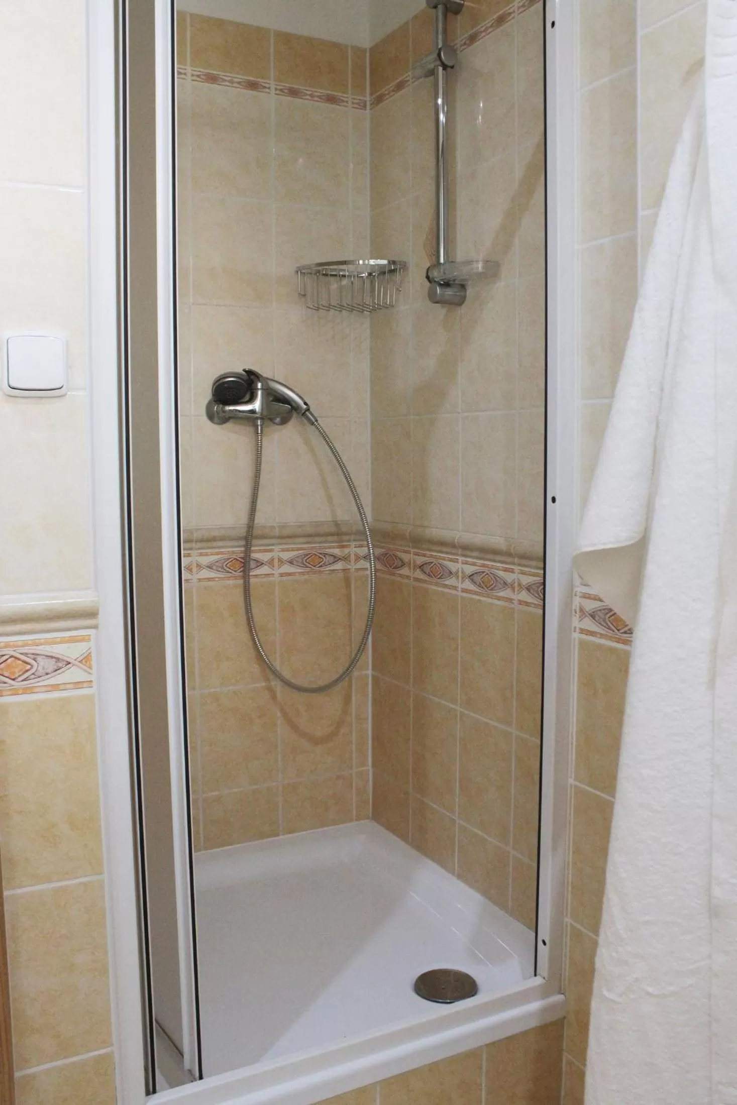 Shower, Bathroom in Hotel Orix