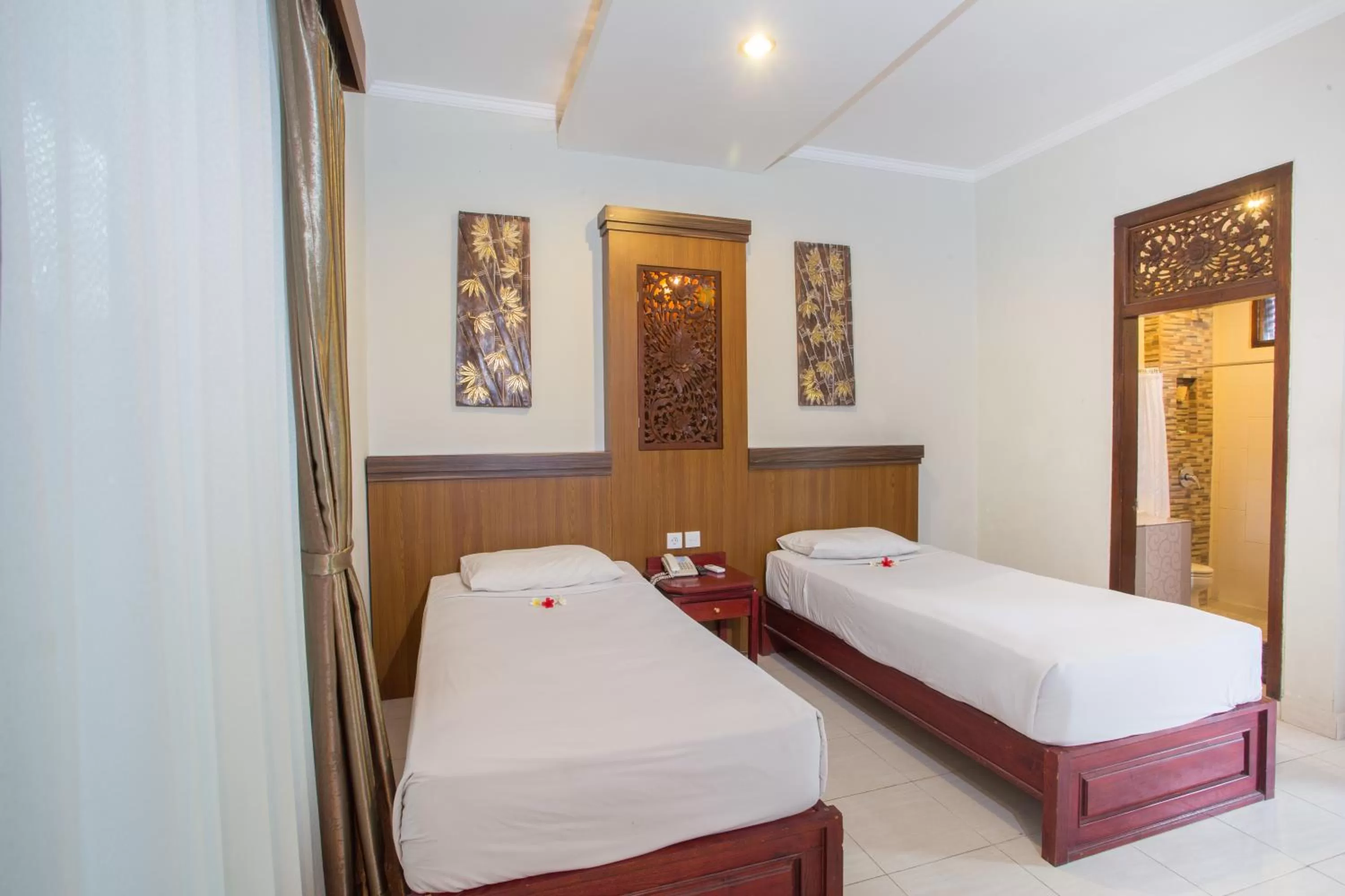 Bedroom, Bed in Hotel Sinar Bali Legian