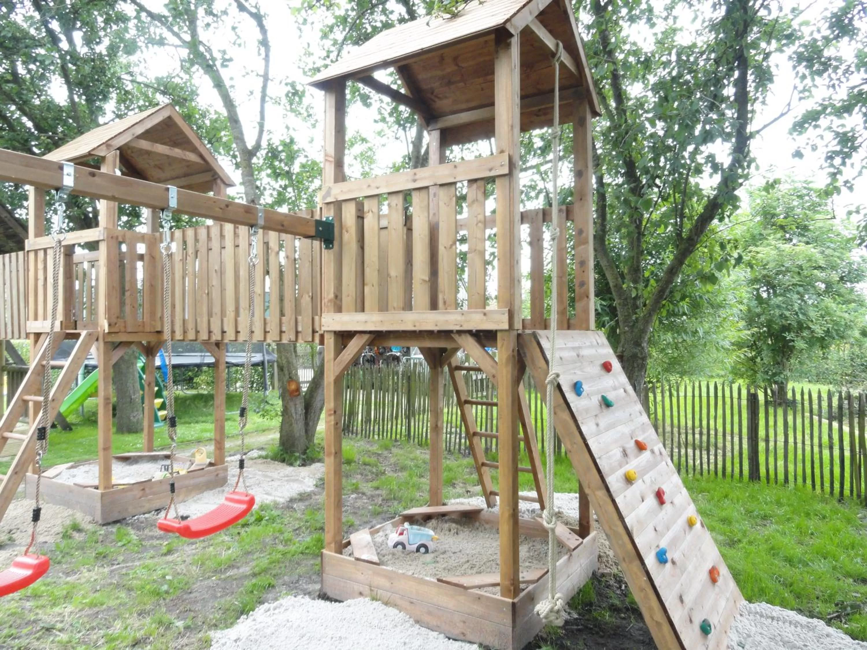Children play ground, Children's Play Area in B&B Altijd Genieten