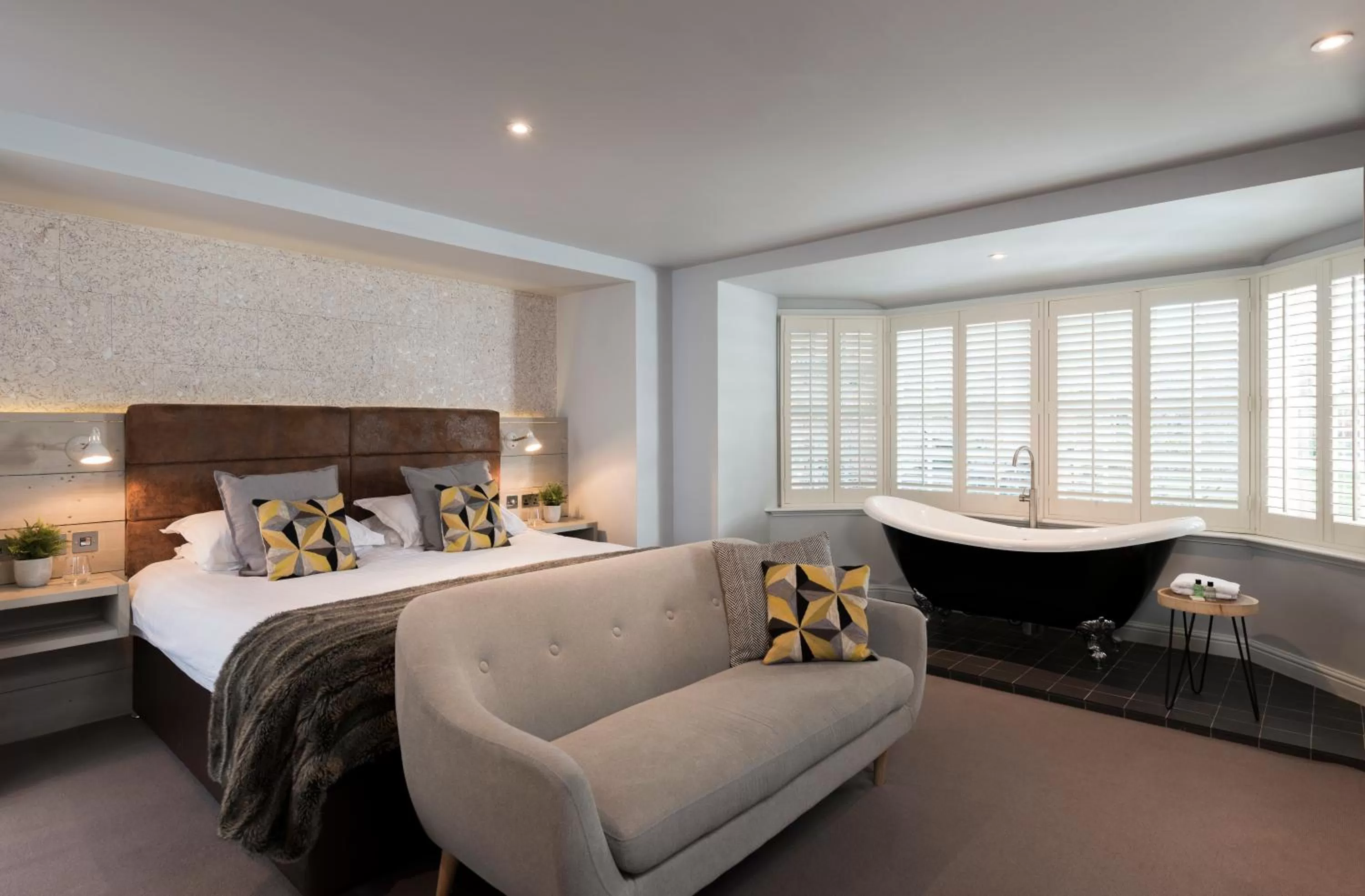 Photo of the whole room, Bed in Jorvik House