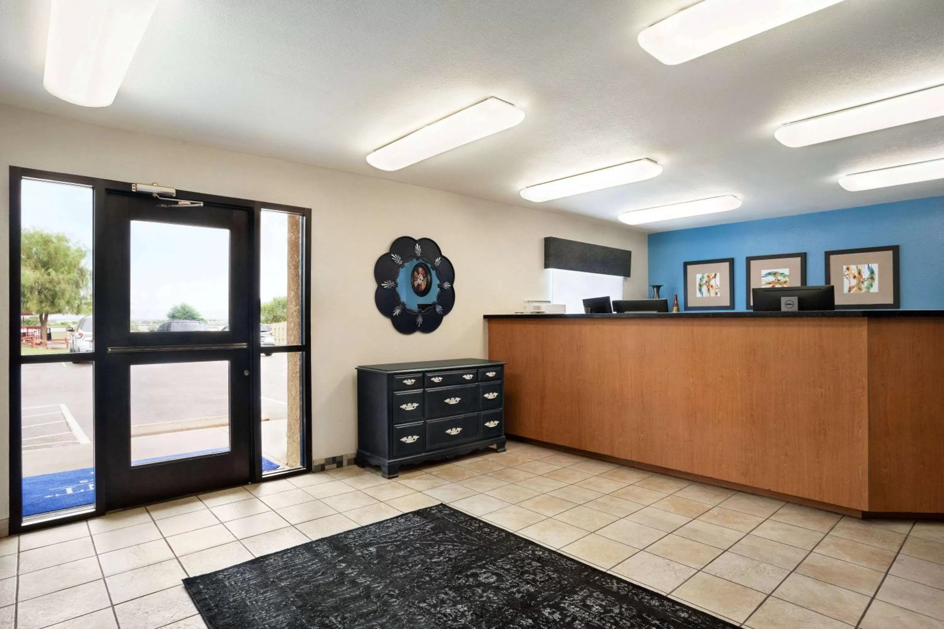 Queen Room - Mobility Access/Non-Smoking - Not Pet Friendly in Travelodge by Wyndham Yuma