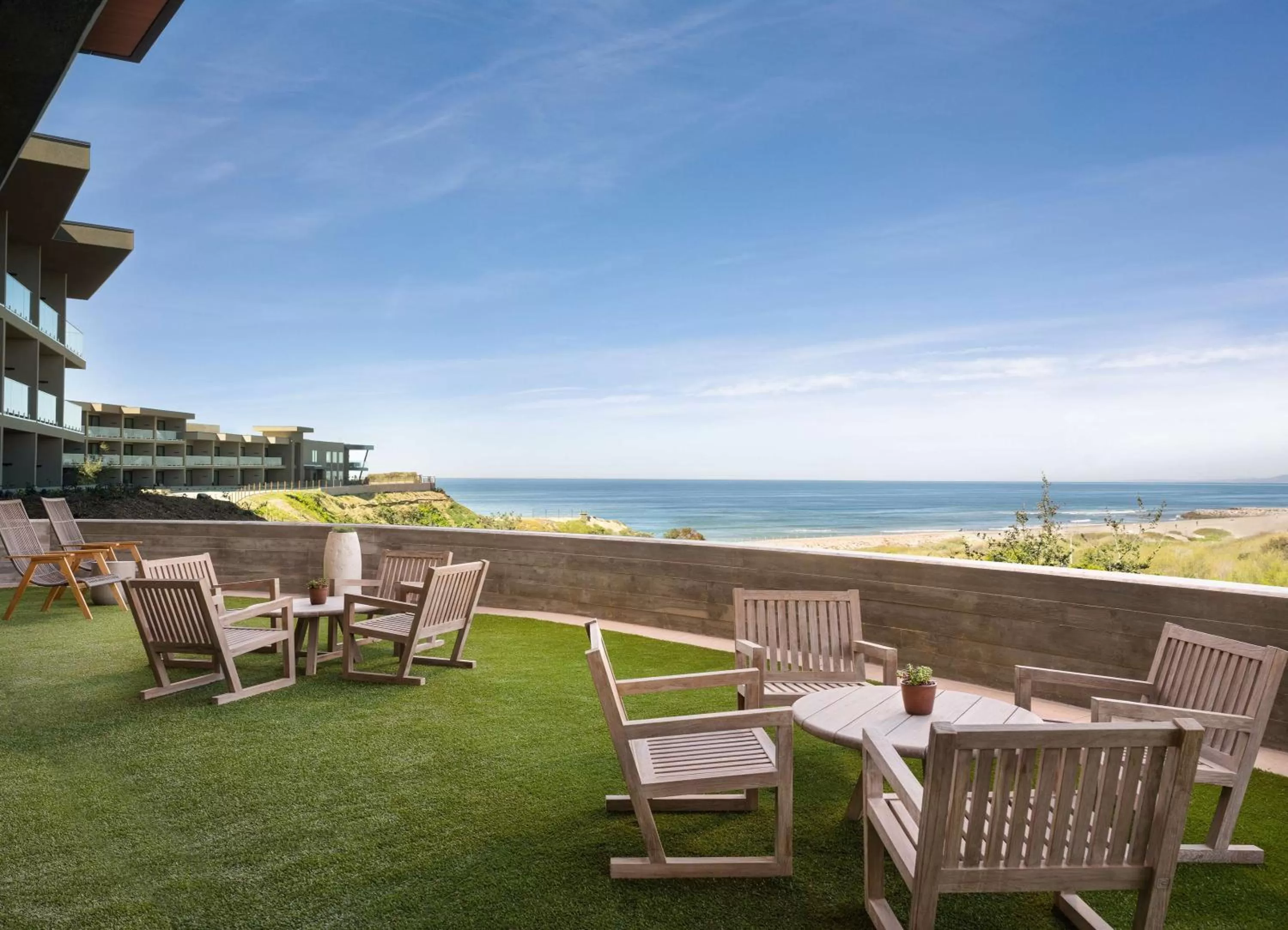 Patio in Alila Marea Beach Resort Encinitas, a Hyatt Resort