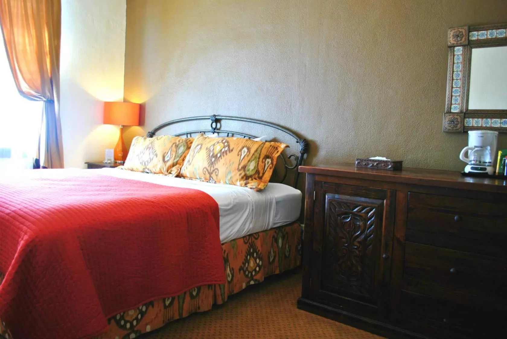 Bed in The Holland Hotel