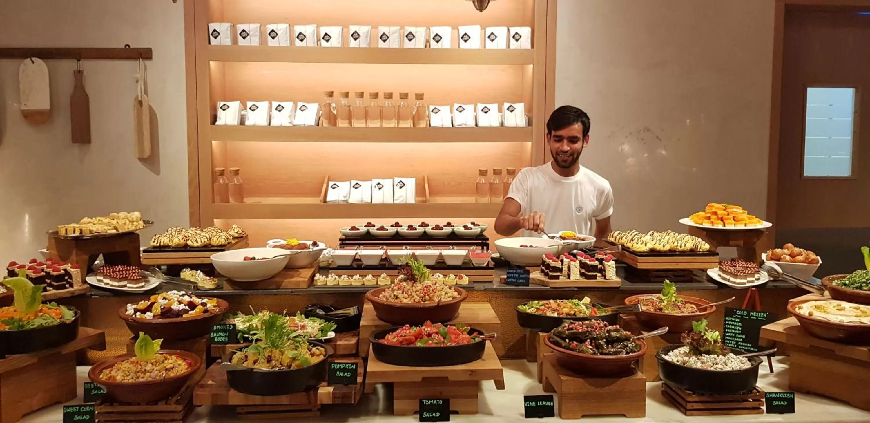 Food and drinks in Naumi Hotel Dubai