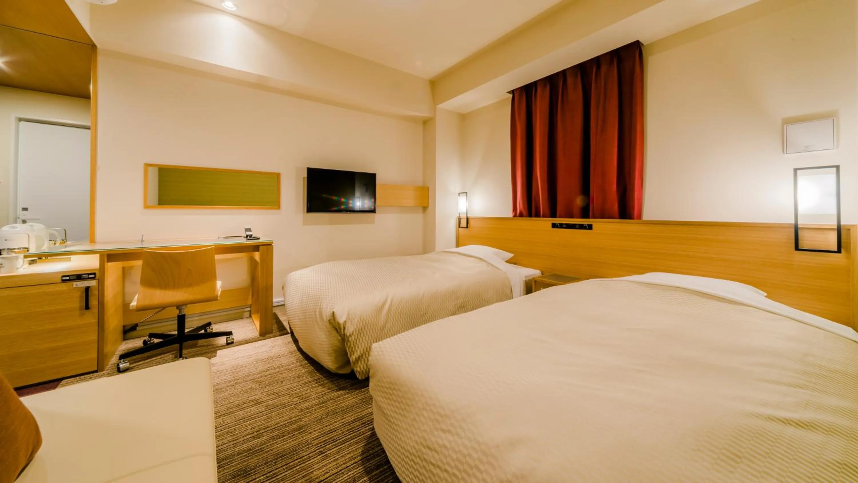 Photo of the whole room, Bed in Candeo Hotels Fukuoka Tenjin