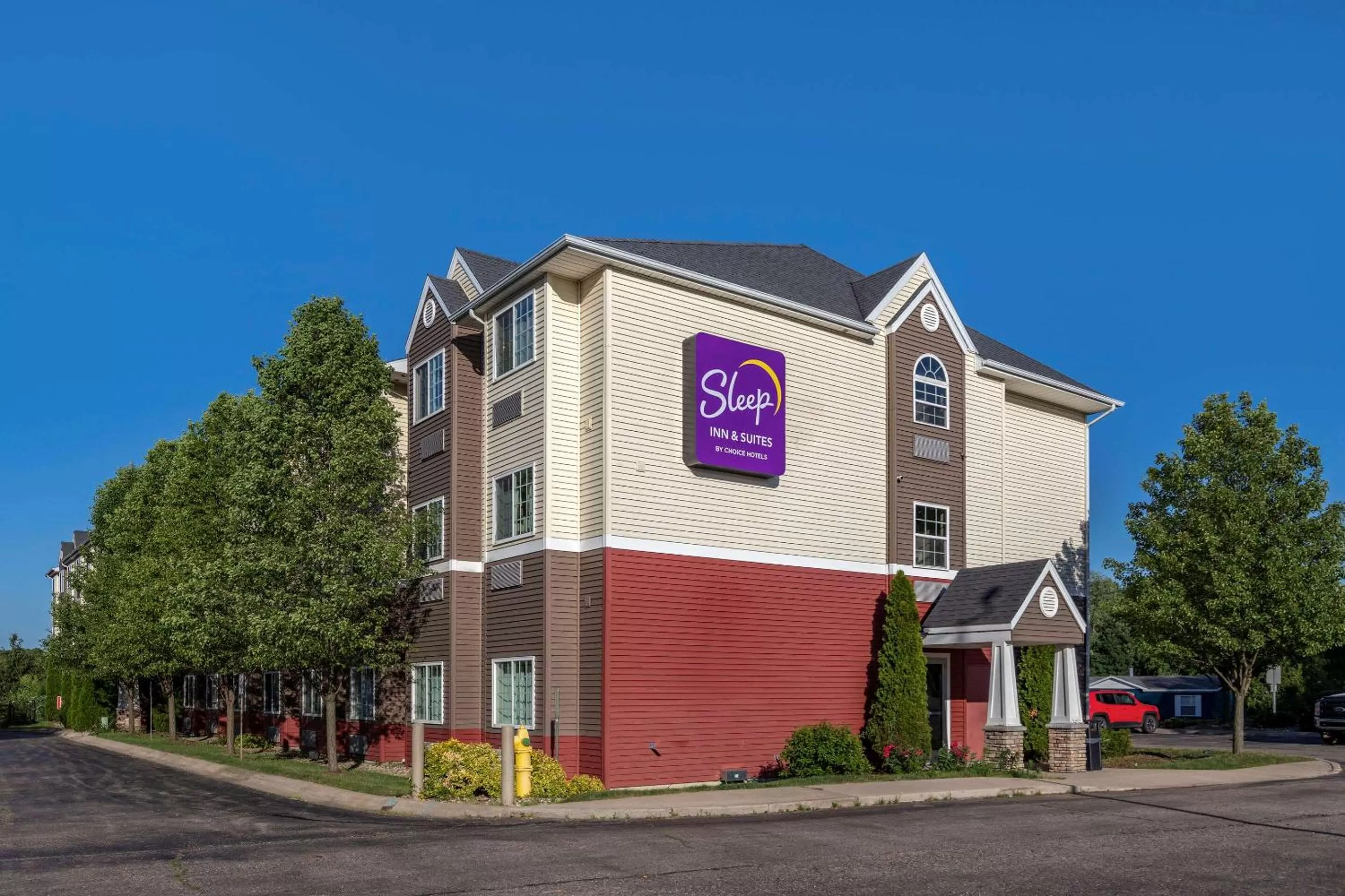 Property building in Sleep Inn & Suites Kalamazoo Southwest