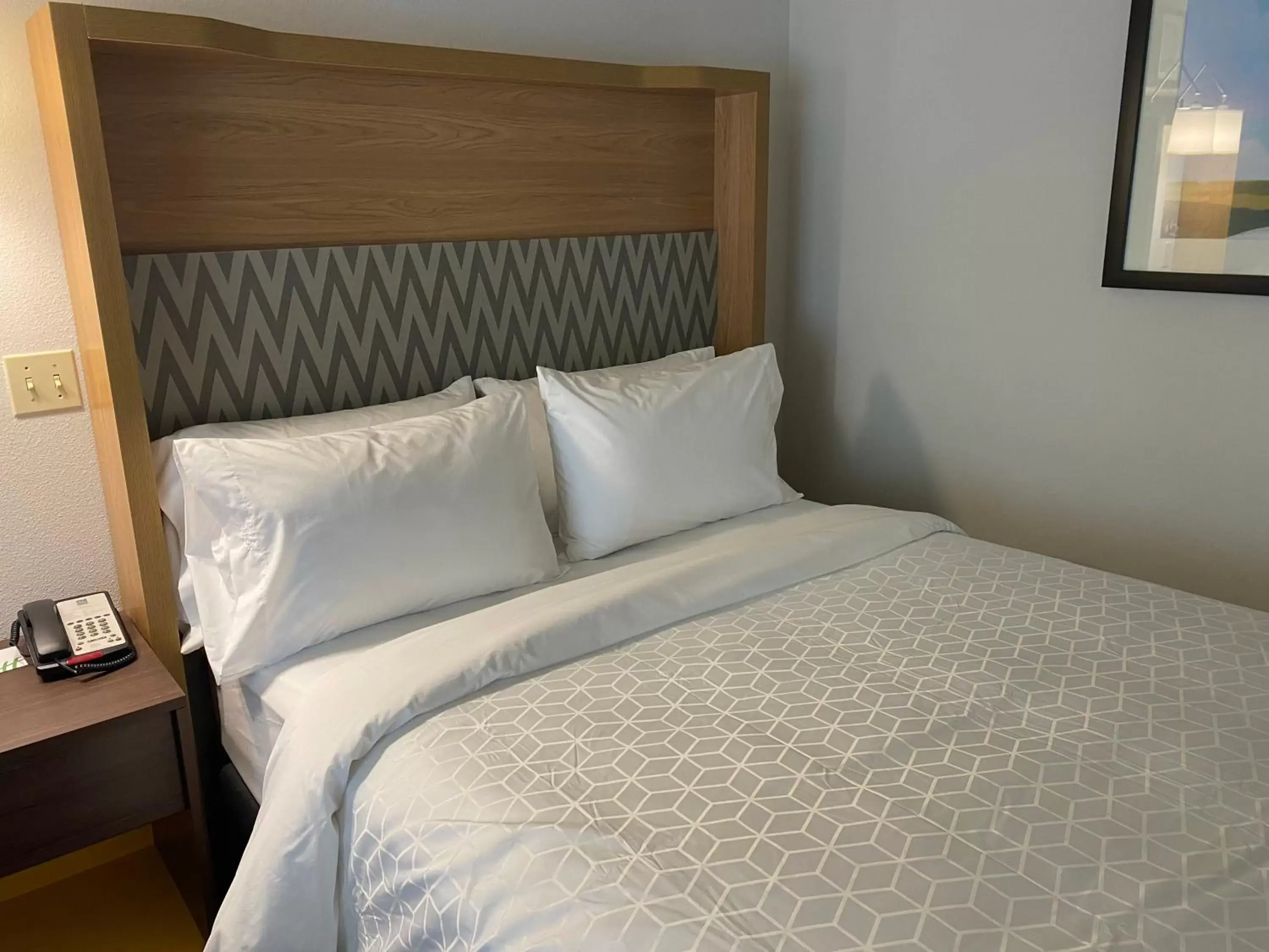 One-Bedroom with Riverview and Hot Tub - single occupancy - Non-Smoking in Holiday Inn Clarkston - Lewiston by IHG One-Bedroom with Riverview and Hot Tub - single occupancy - Non-Smoking in Holiday Inn Clarkston - Lewiston by IHG