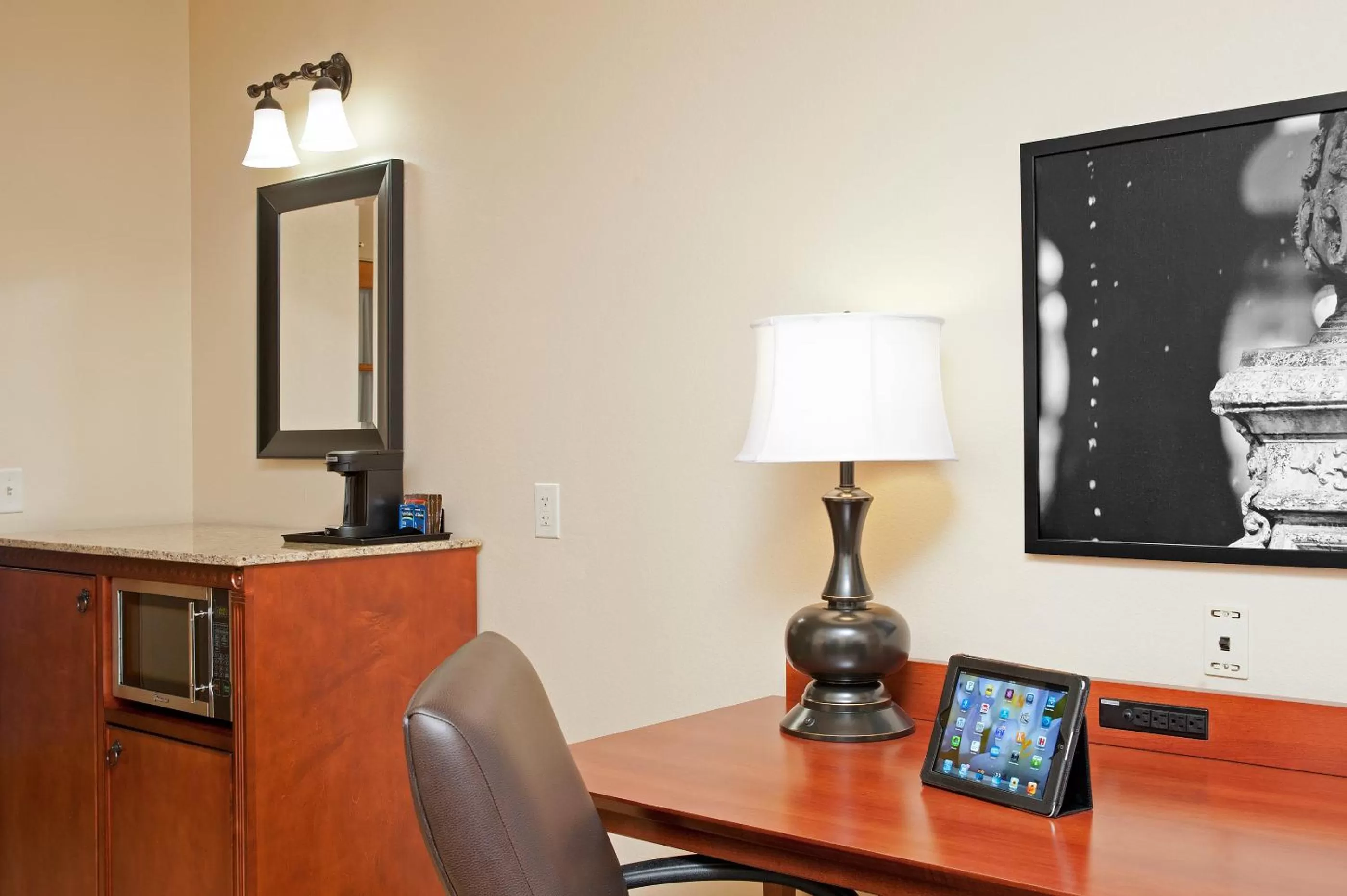 King Suite - Disability Access in Country Inn & Suites by Radisson, Champaign North, IL