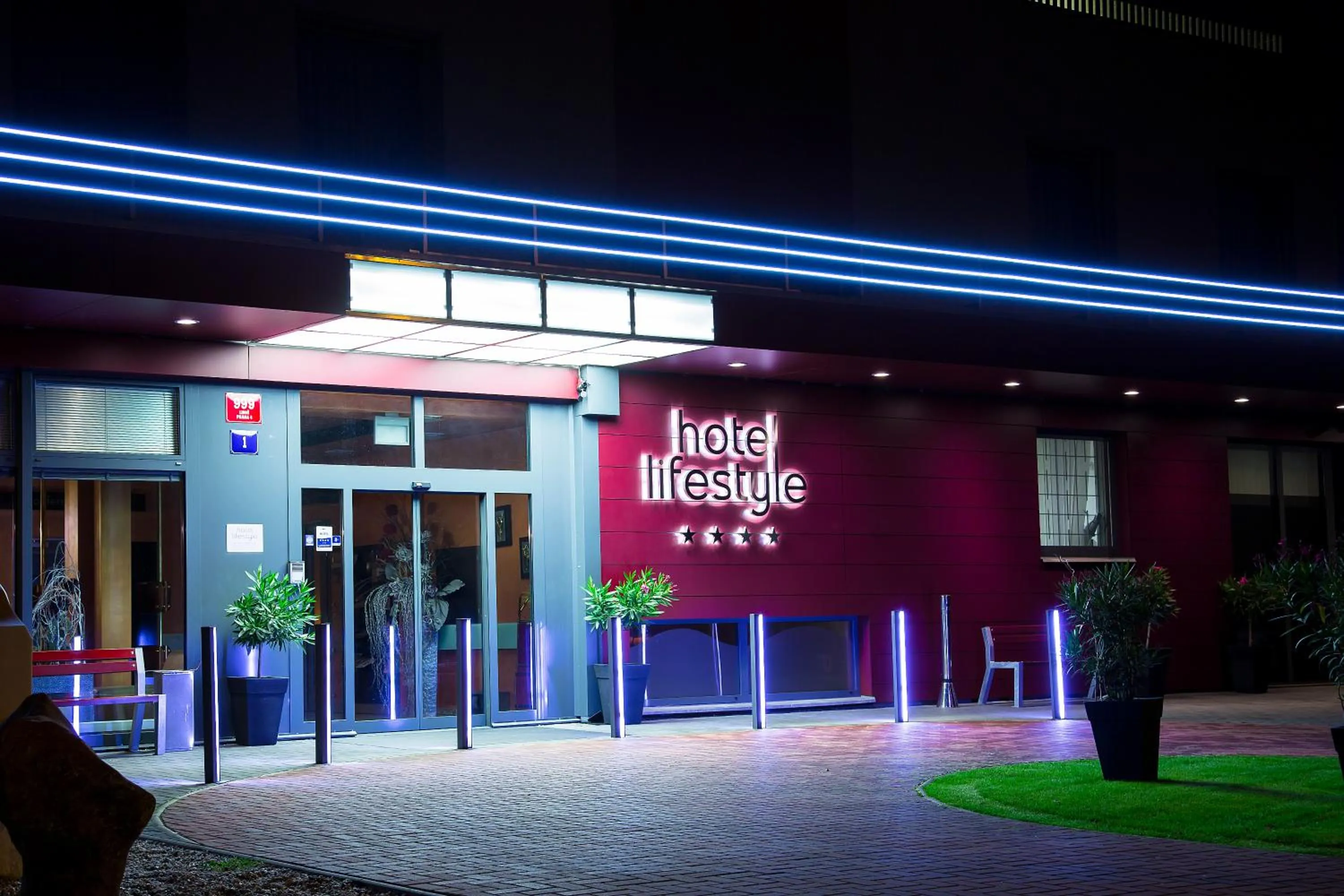 Facade/entrance in Hotel Lifestyle