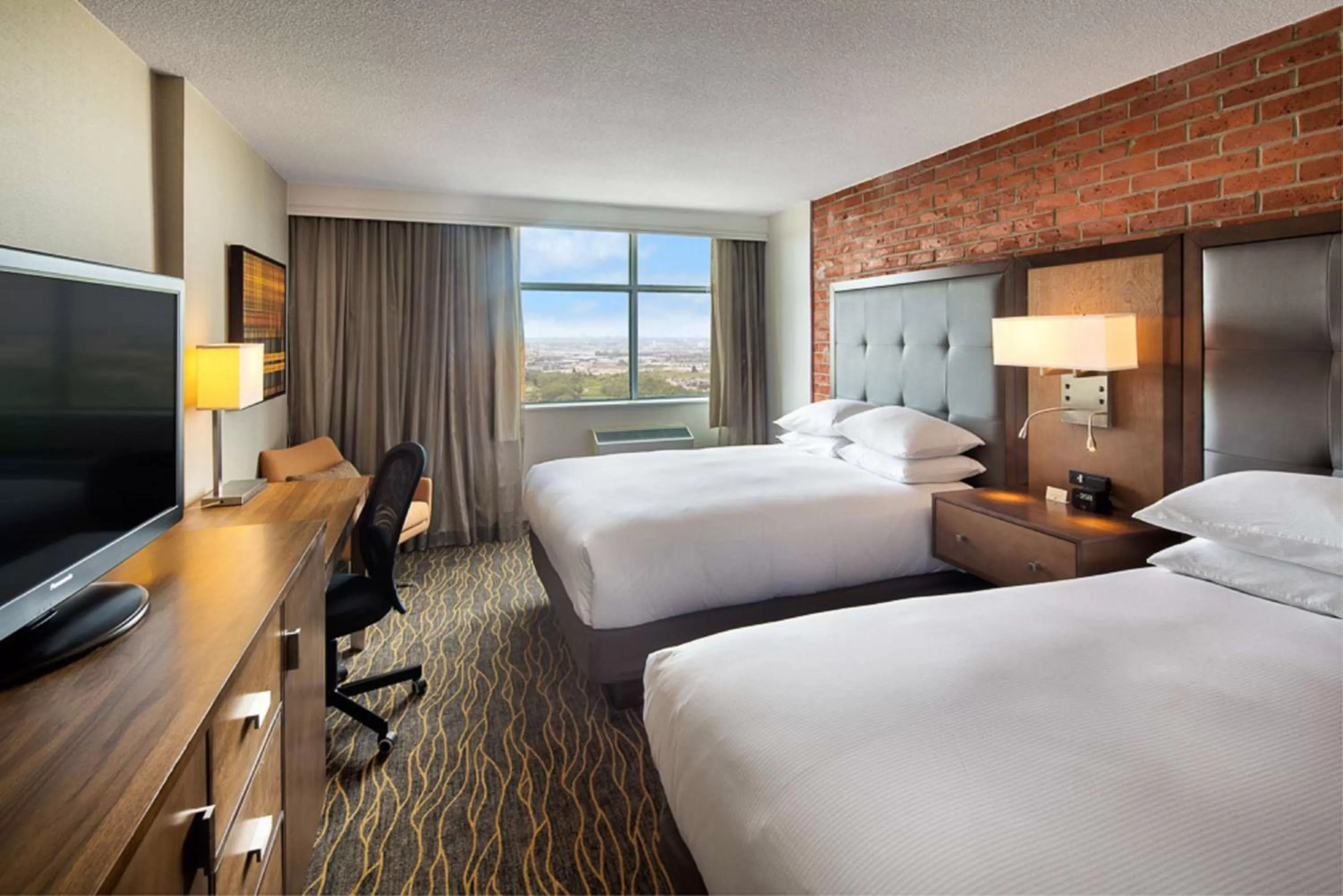 Bed in Doubletree by Hilton Toronto Airport, ON
