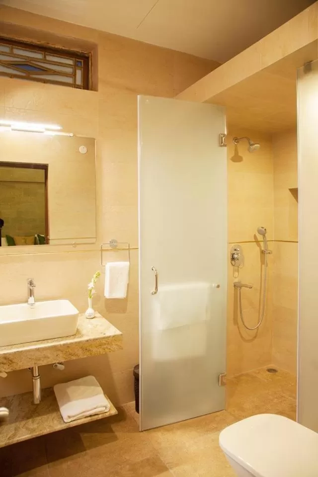 Toilet, Bathroom in The Ivy House