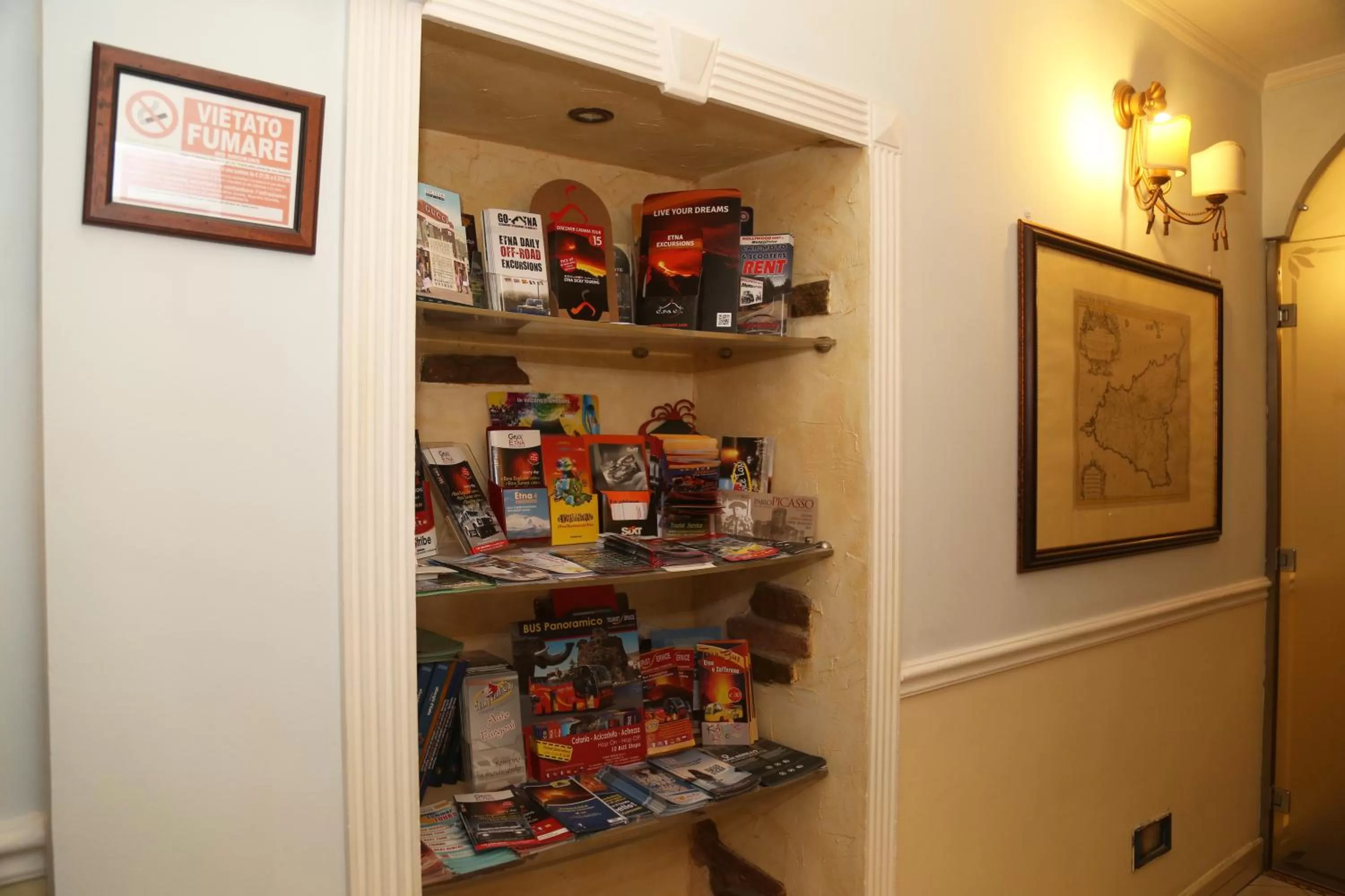 Area and facilities in Hotel Sangiuliano 132 centro storico Catania