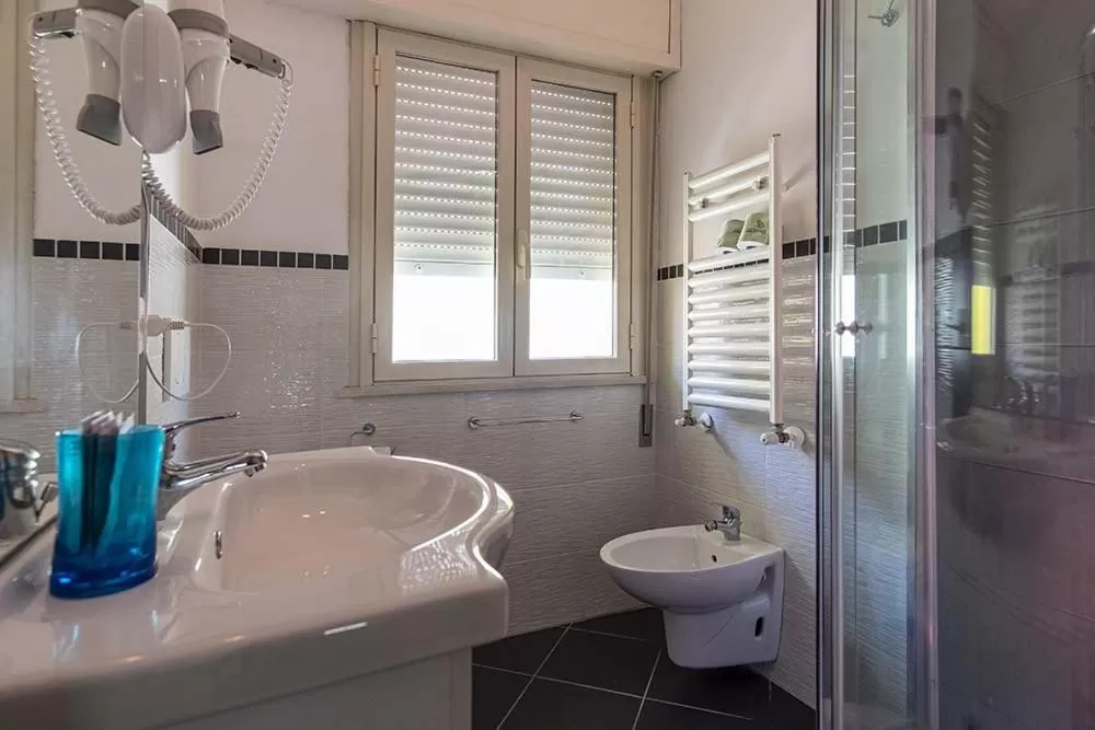 Bathroom in Hotel Oasi del Mare