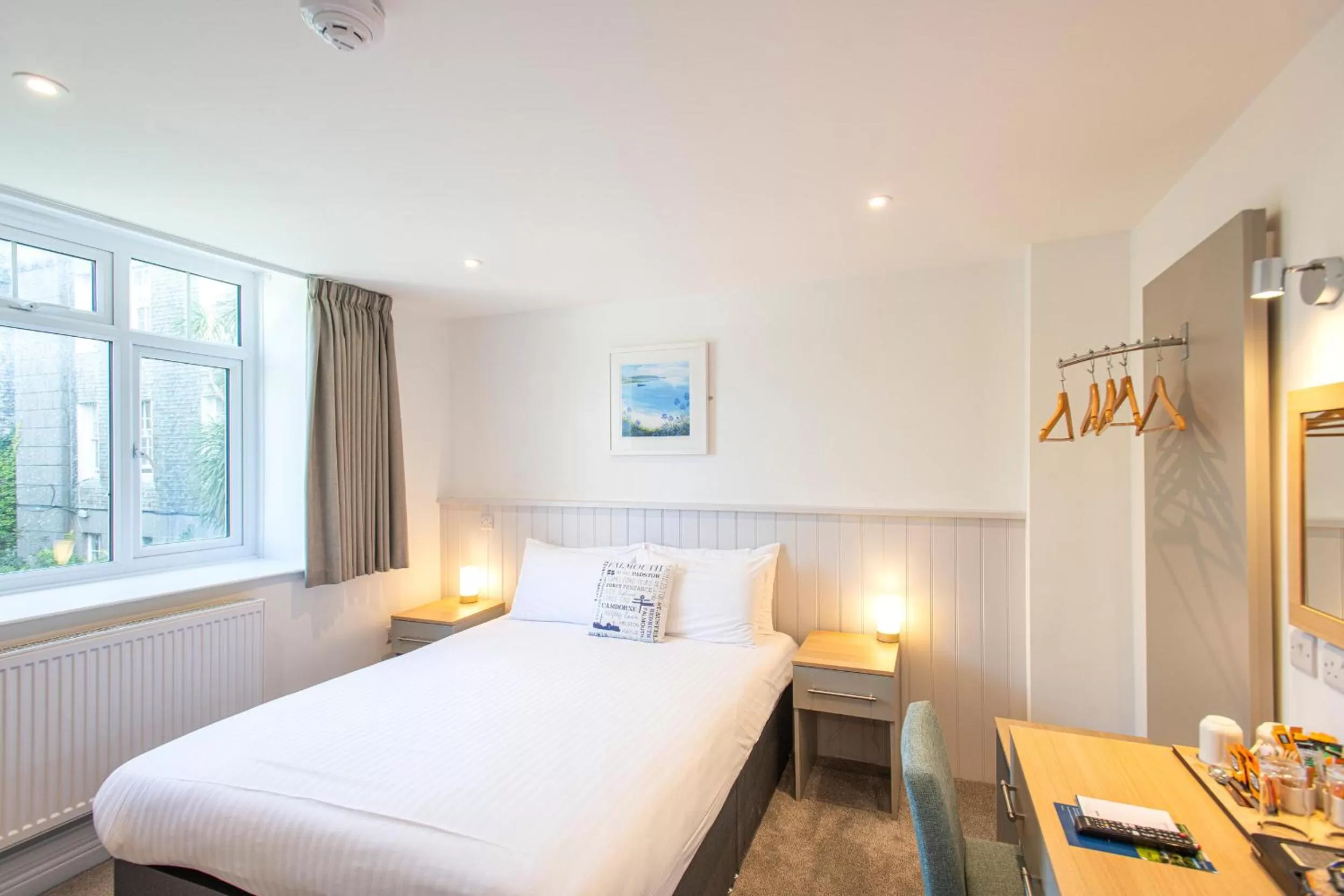 Bed in Tregenna Castle Resort