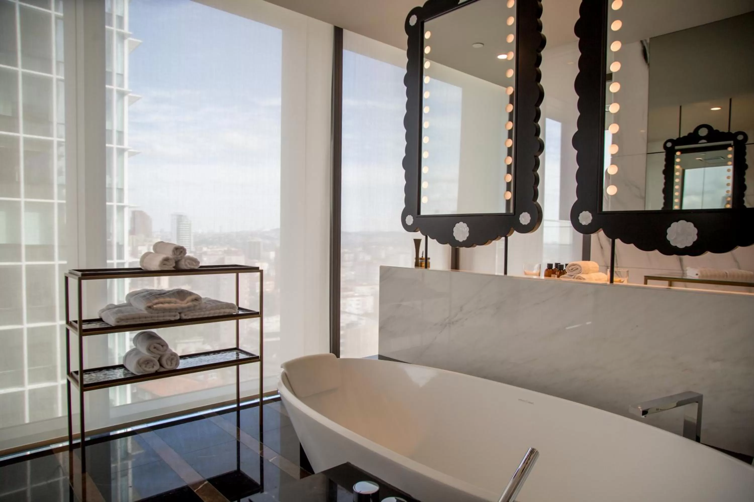 Bathroom in Fairmont Quasar Istanbul Hotel