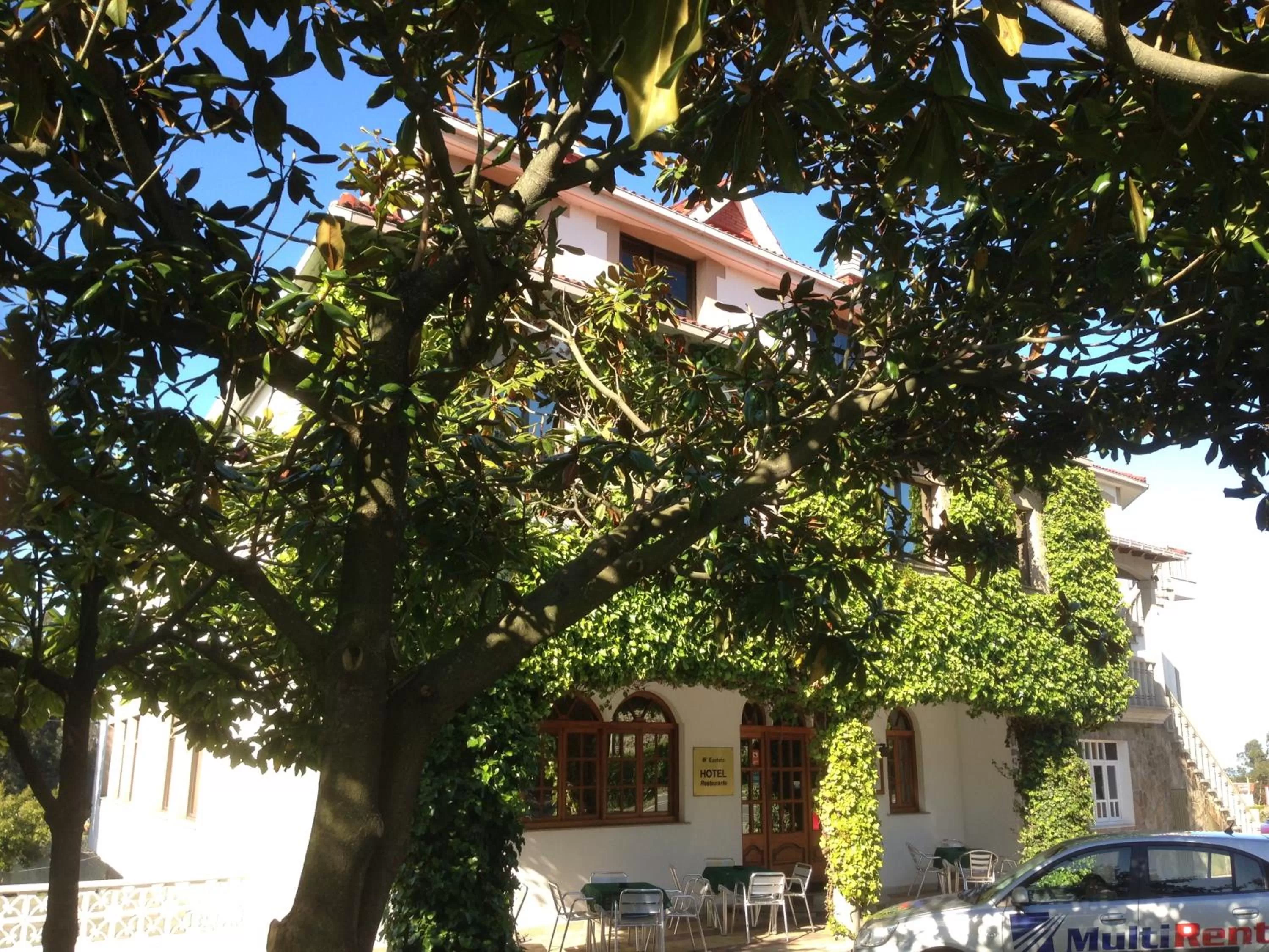 Facade/entrance in Hotel O Castelo