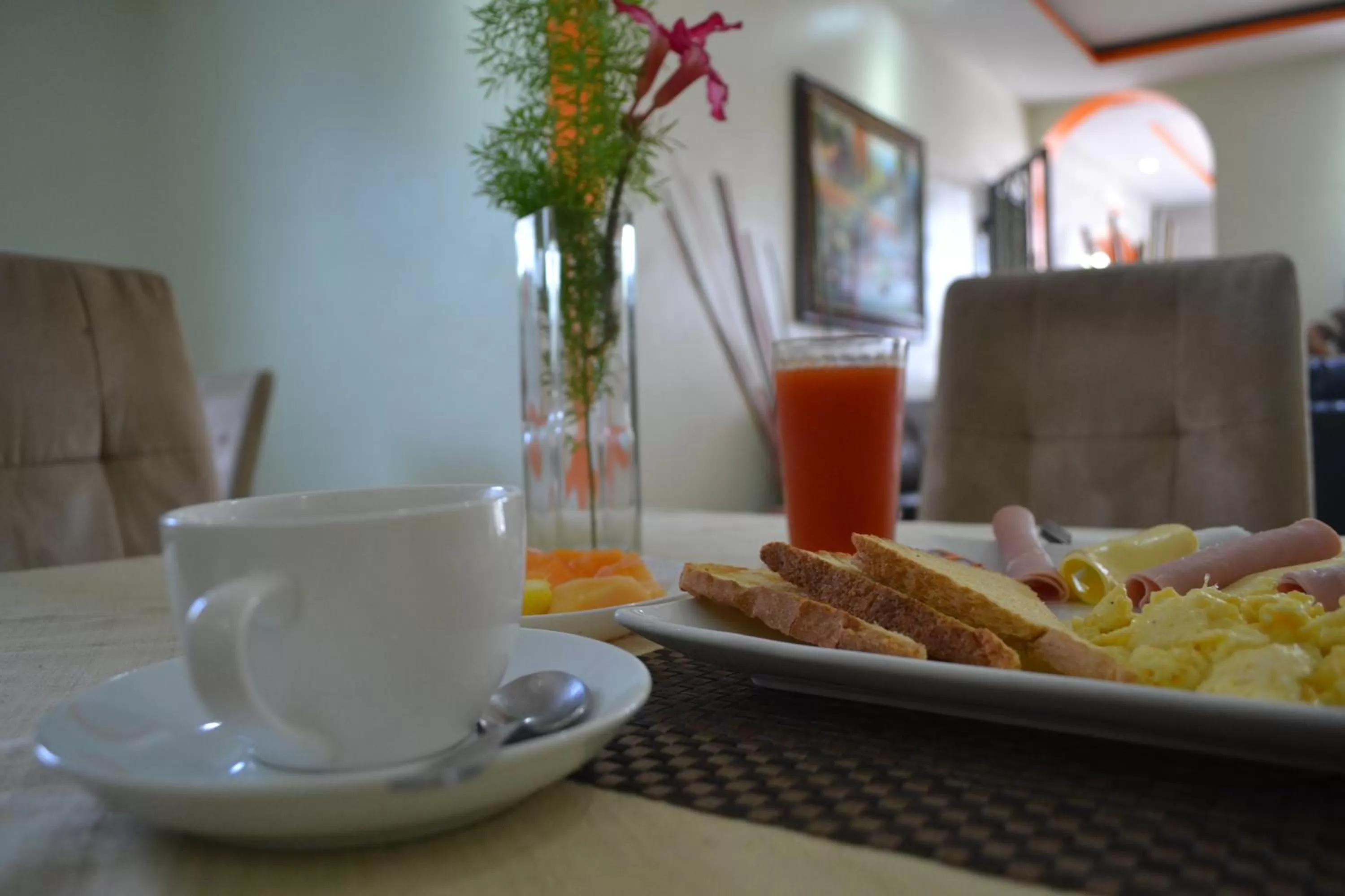 Food and drinks in Hotel Renacer