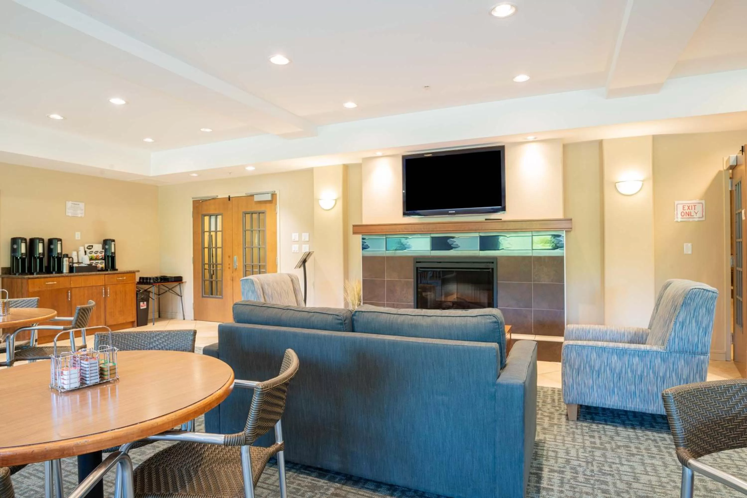 Breakfast in Sandman Hotel and Suites Squamish