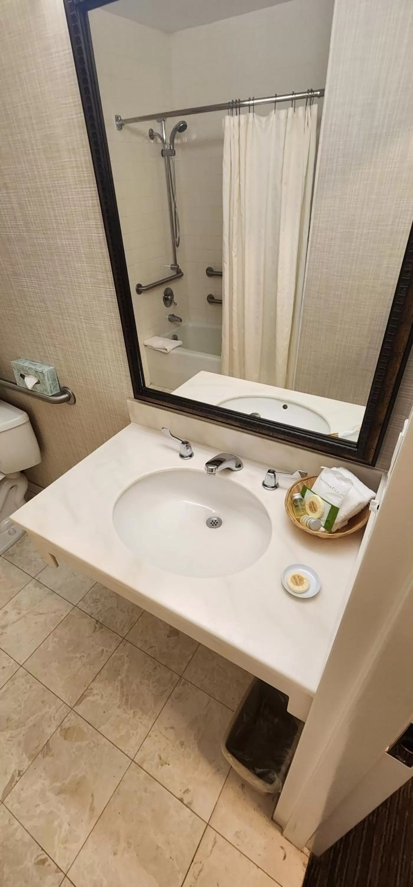 Bathroom in Chelsea Inn