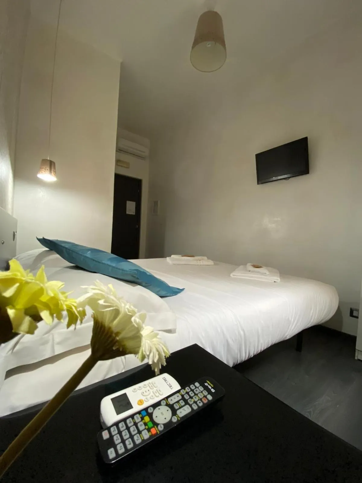 Bed in The Place In Rome Guest House