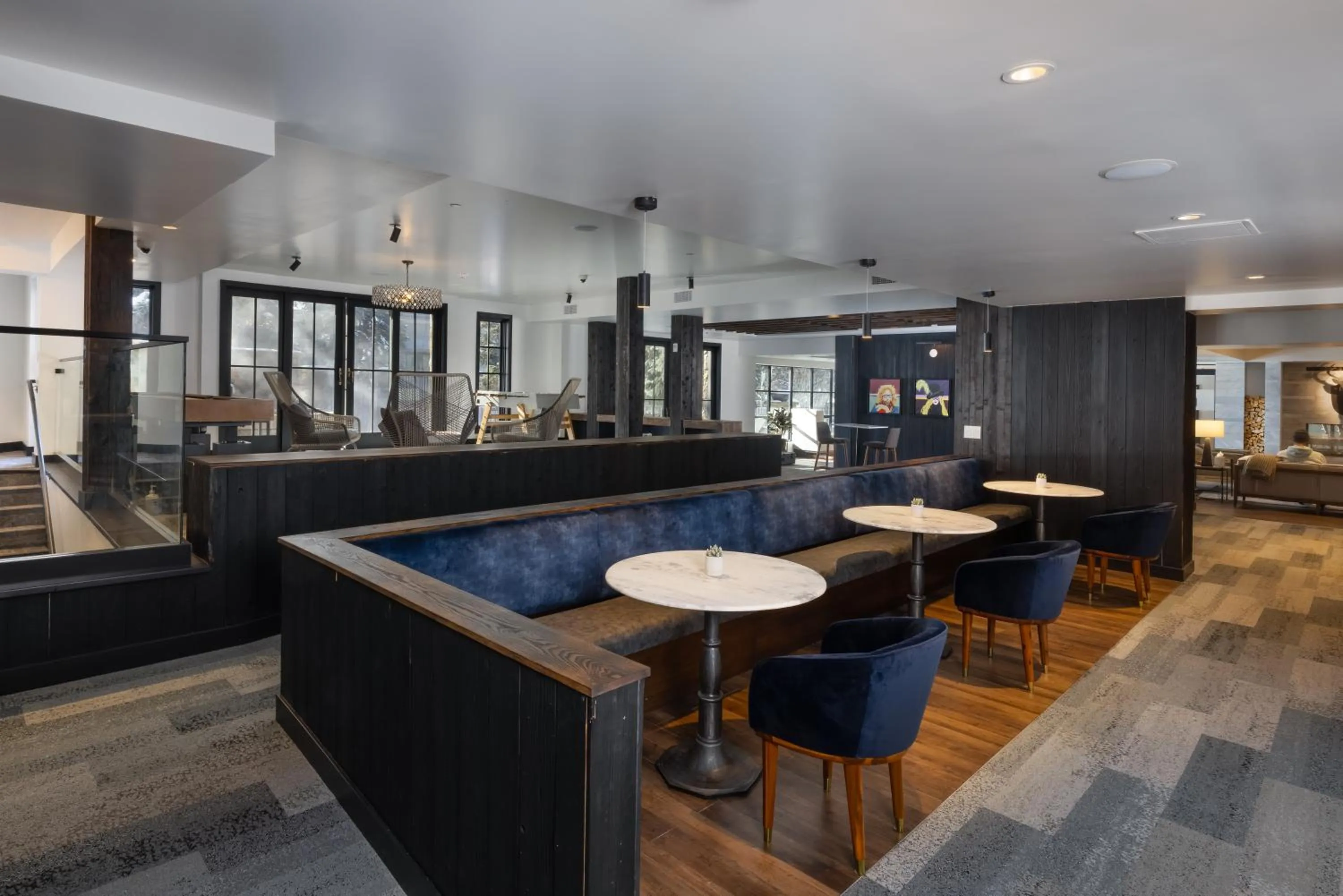 Communal lounge/ TV room in Gravity Haus Vail