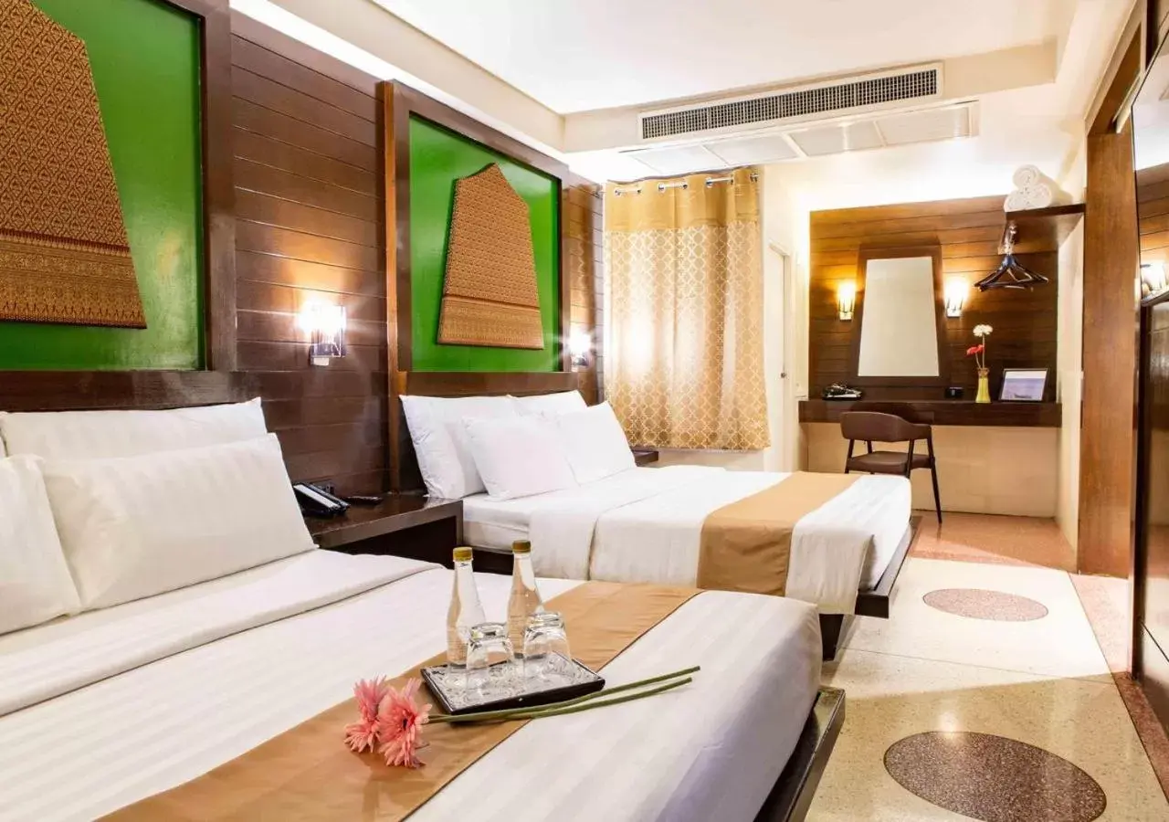 Superior Family Room (4 Adults) with Balcony in D&D Inn Khaosan Superior Family Room (4 Adults) with Balcony in D&D Inn Khaosan