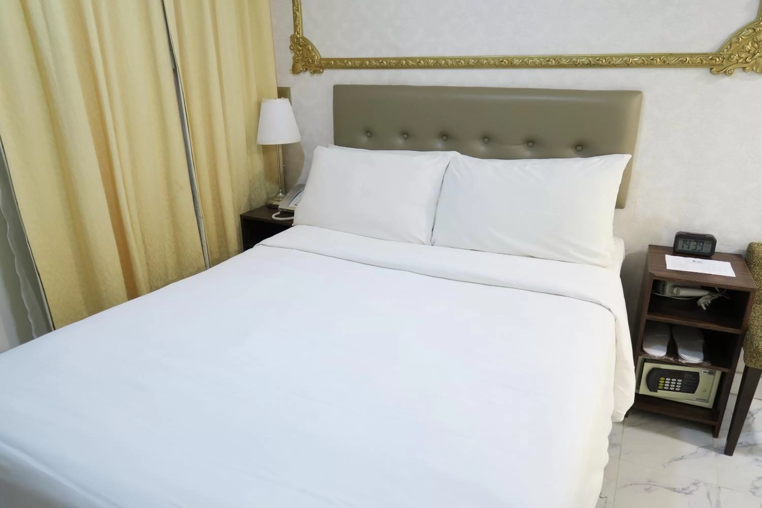 Bedroom, Bed in Best Western Plus Tsim Sha Tsui