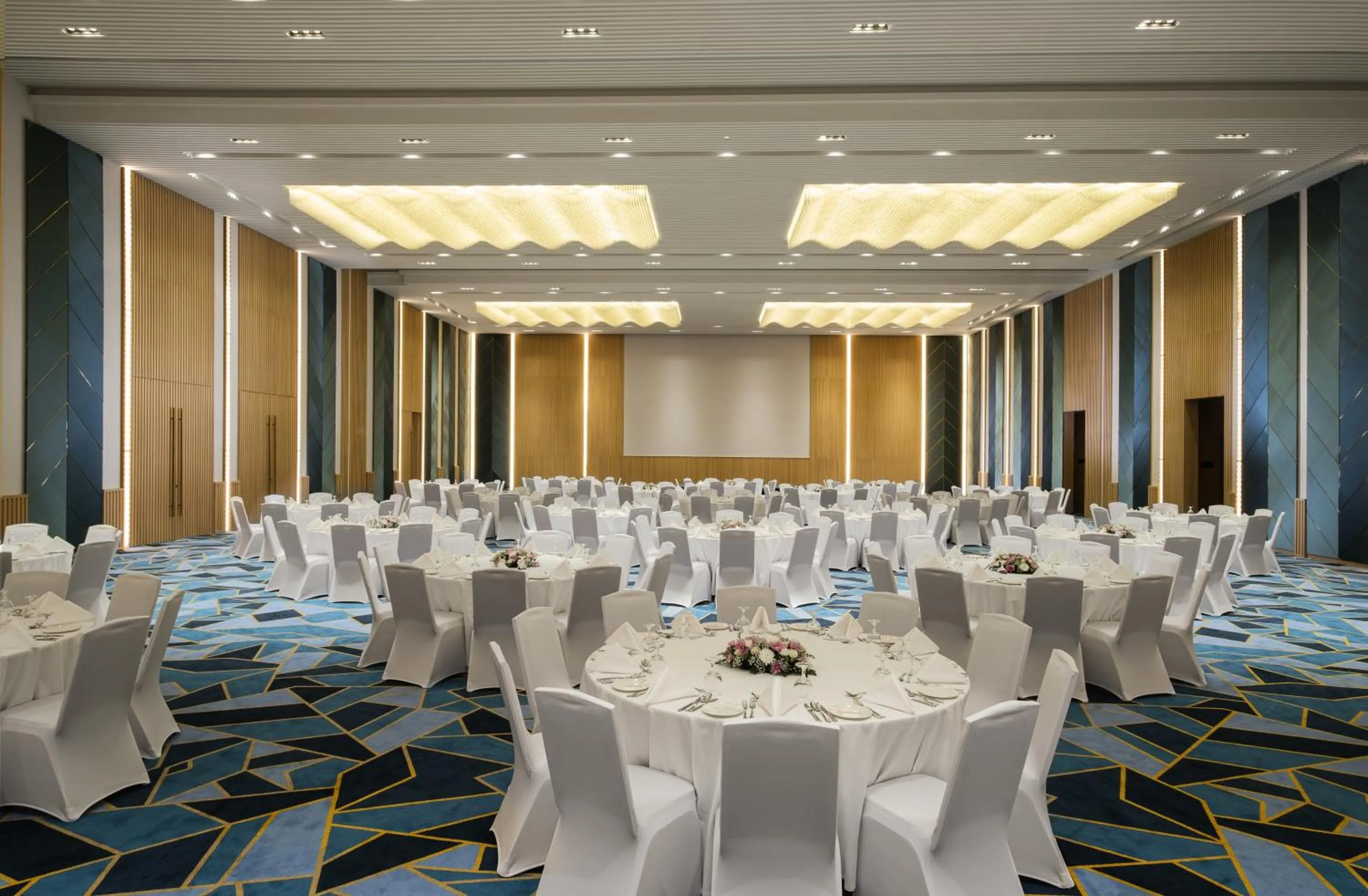 Meeting/conference room in Maani Muscat Hotel & Apartments