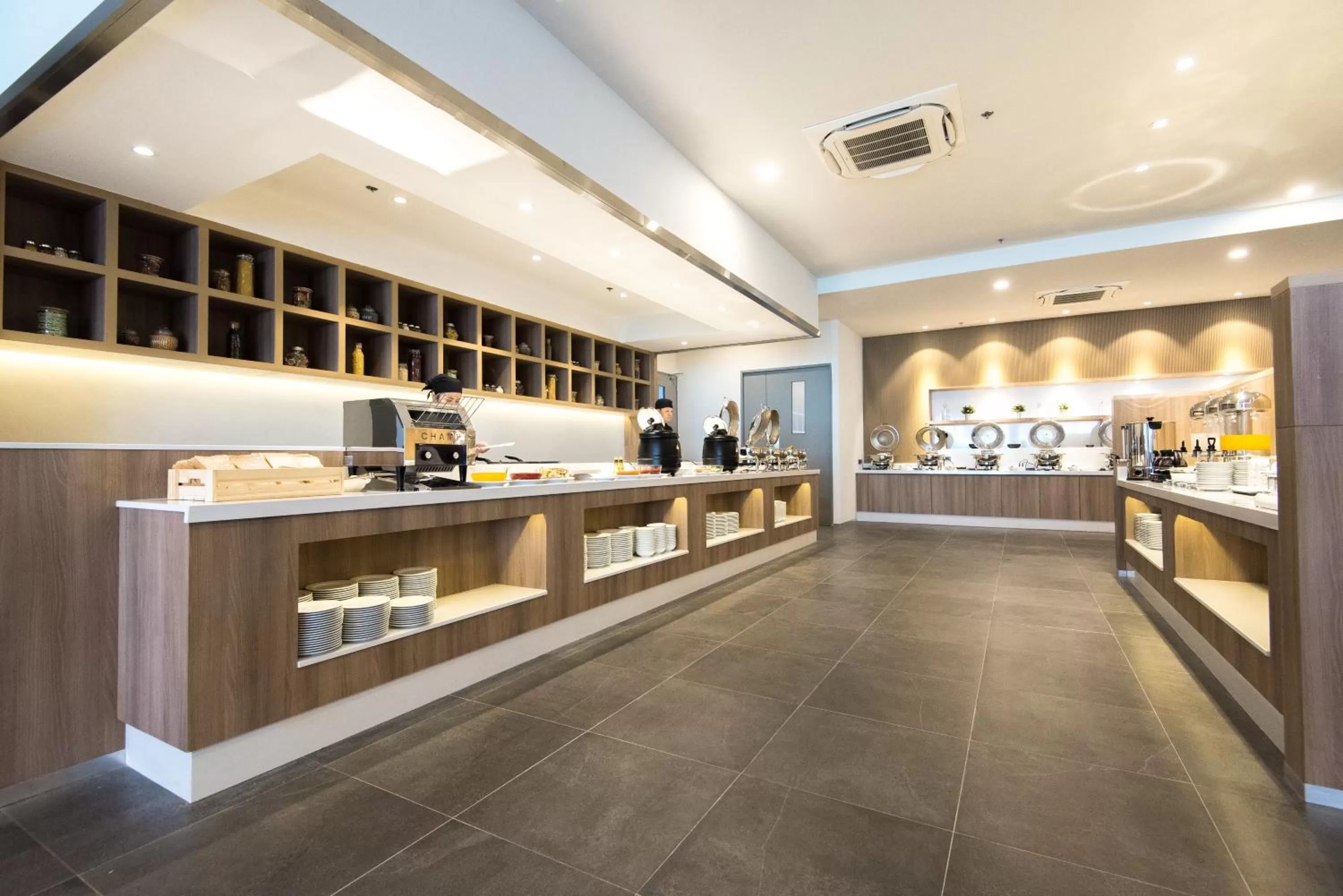 Restaurant/places to eat in Madison Bangkok Hotel