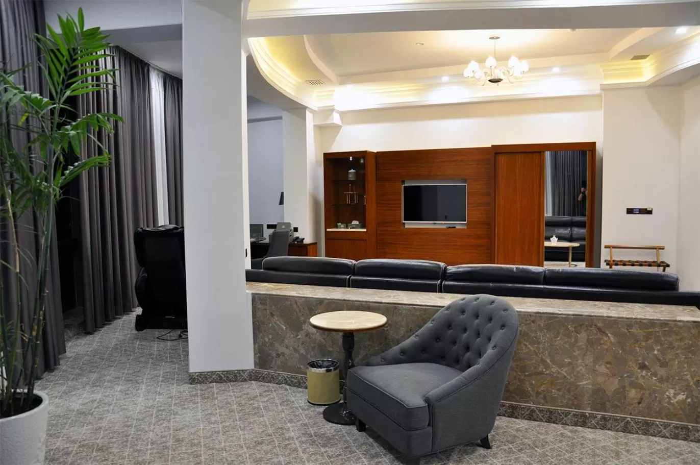 Parliament Palace Hotel