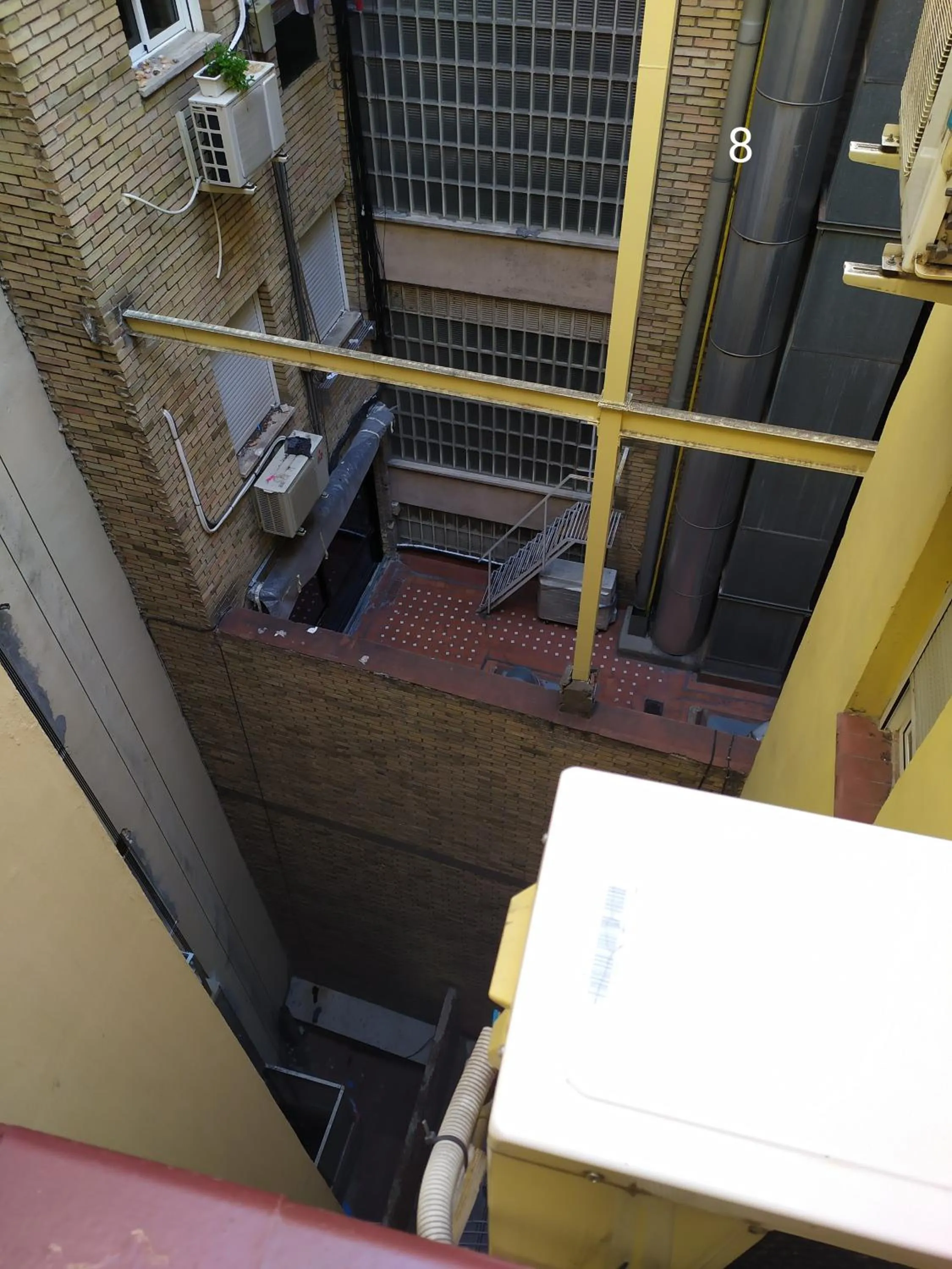 Photo of the whole room in Hostal Inn Madrid