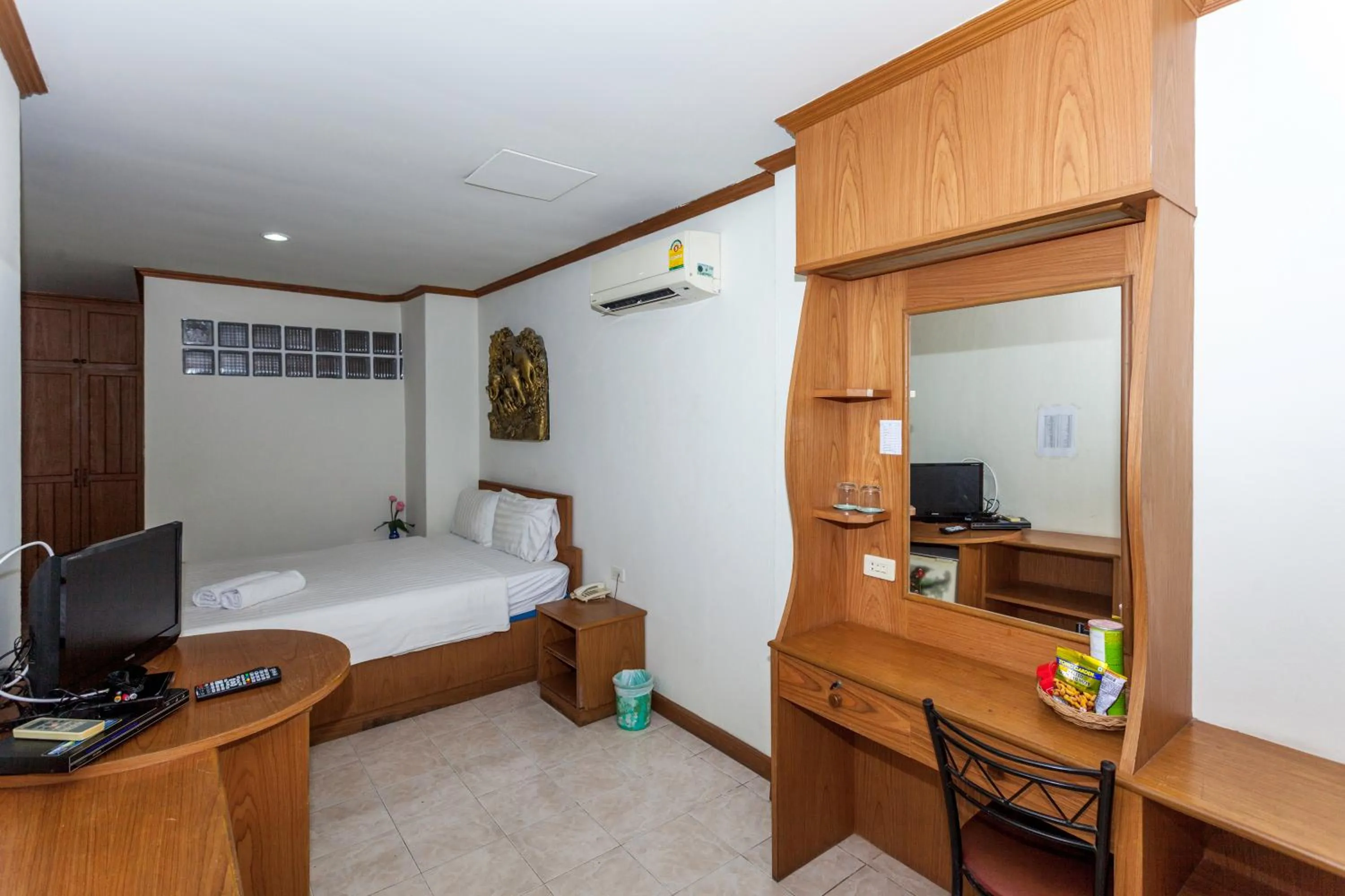 Bed in Andaman Sea Patong