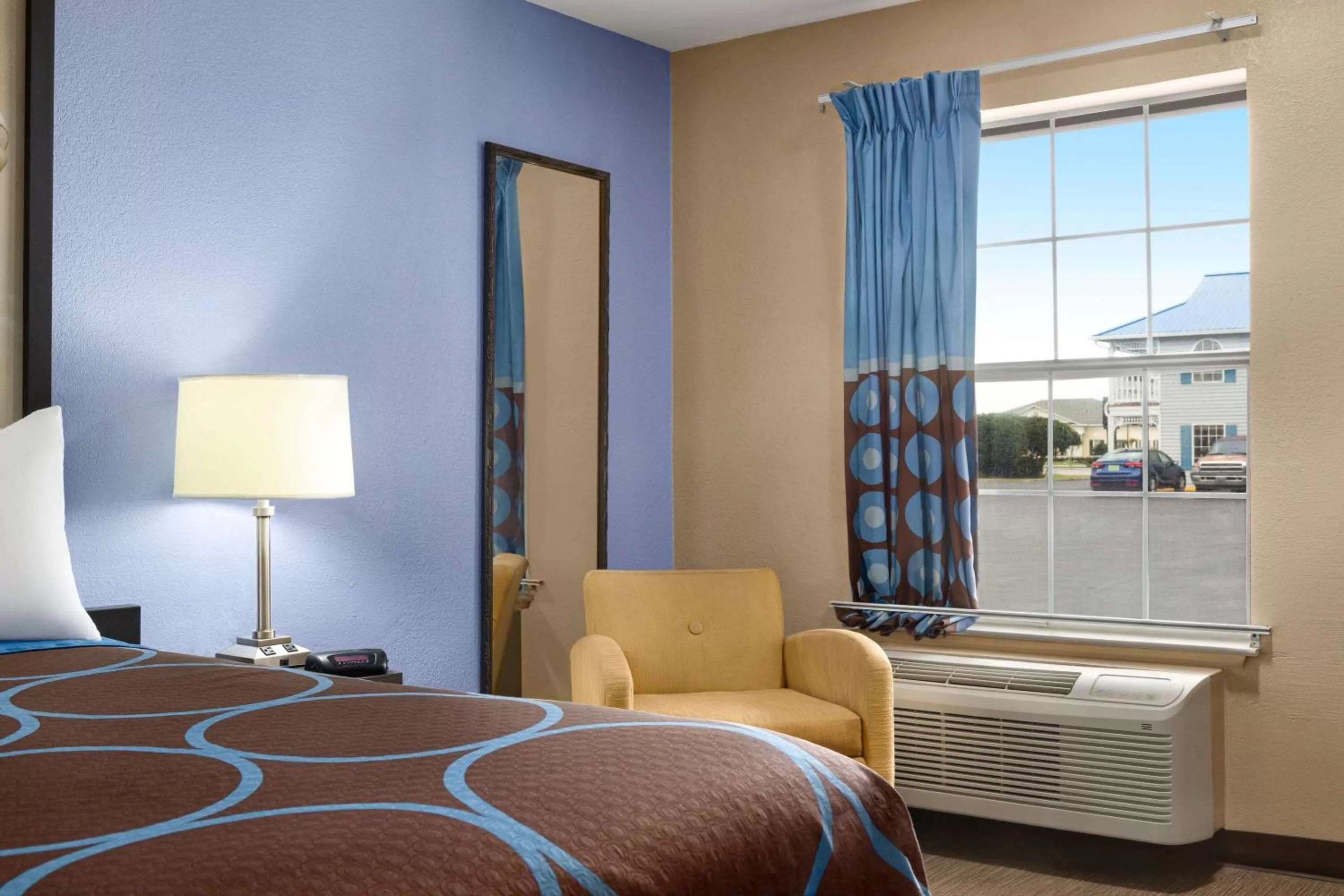 Bedroom, Bed in Super 8 by Wyndham Foley